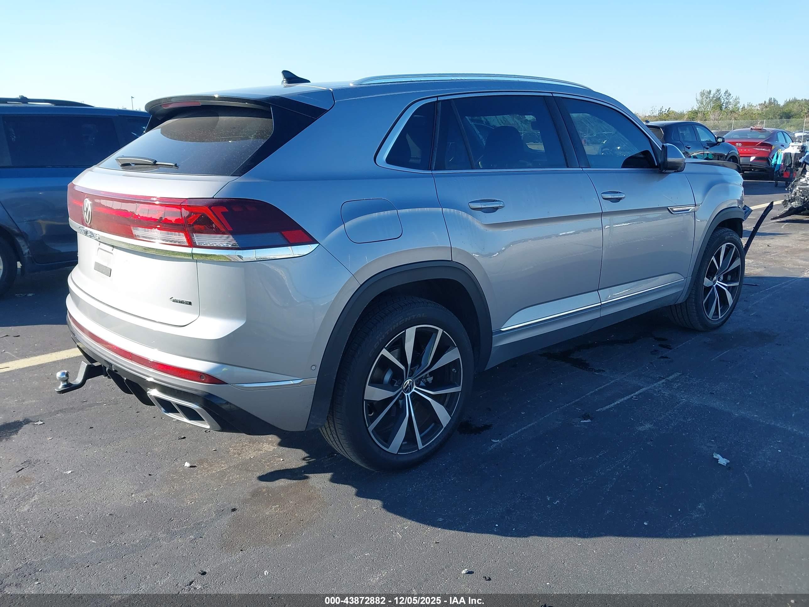 VOLKSWAGEN ATLAS image 4