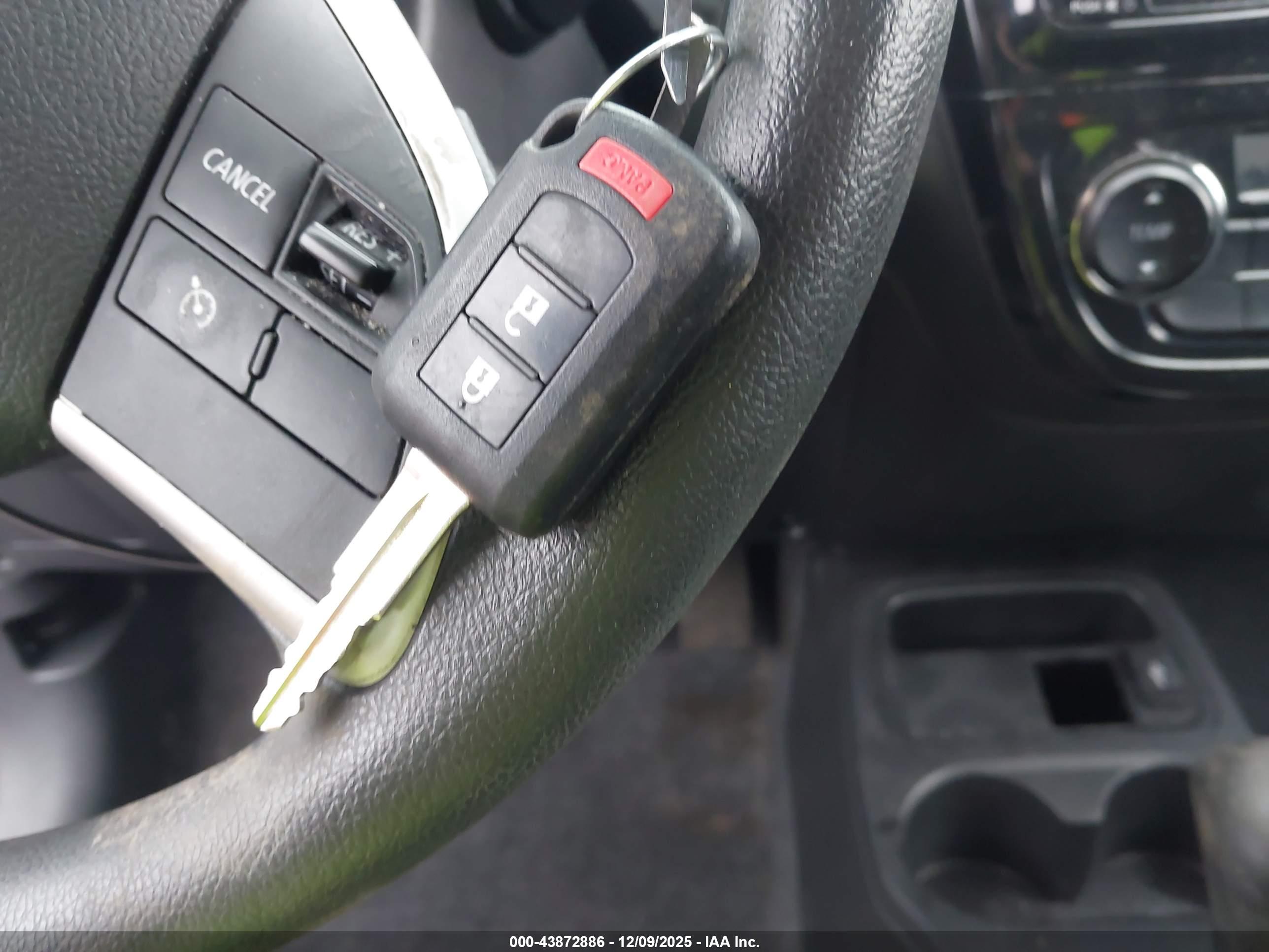 MITSUBISHI MIRAGE image 11
