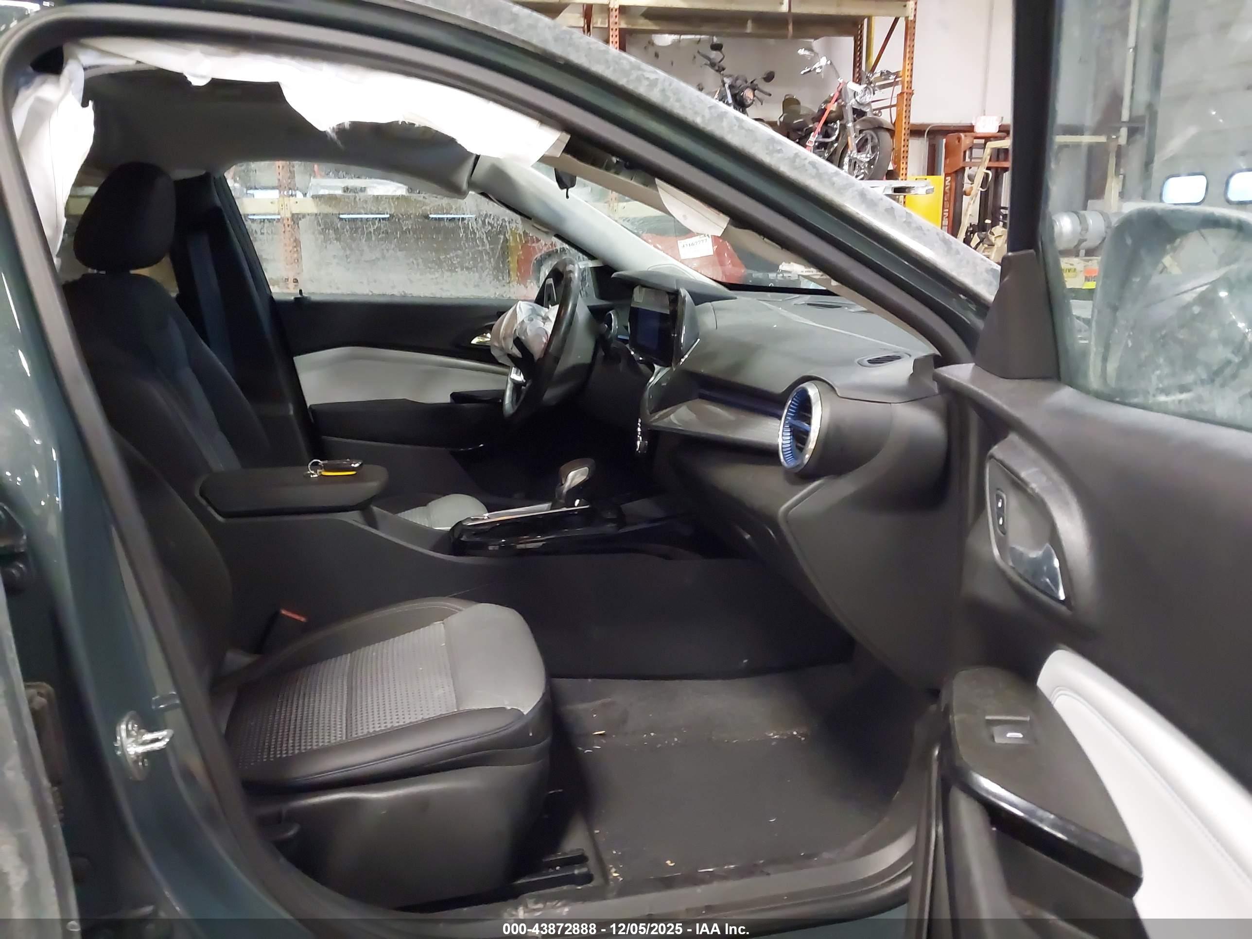 CHEVROLET TRAX image 5