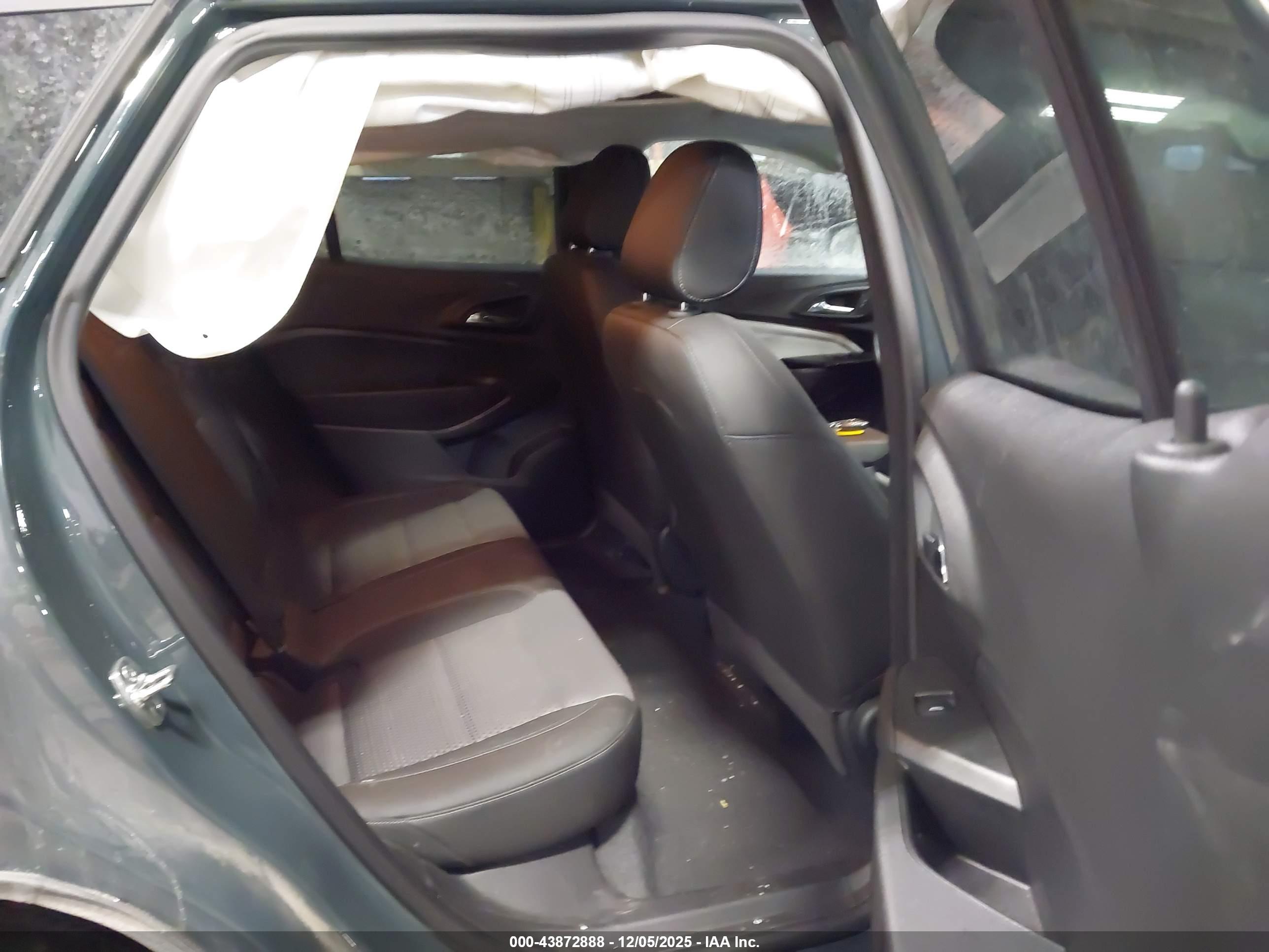 CHEVROLET TRAX image 8