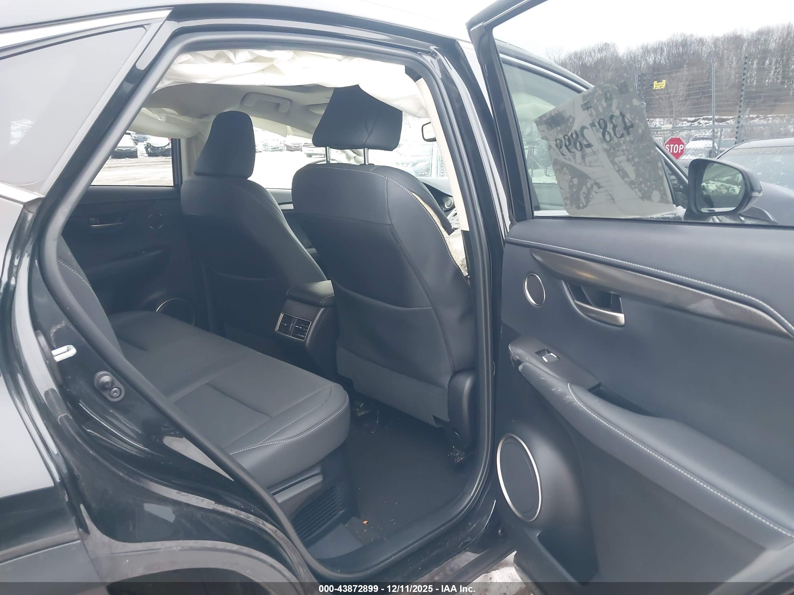 LEXUS NX image 8