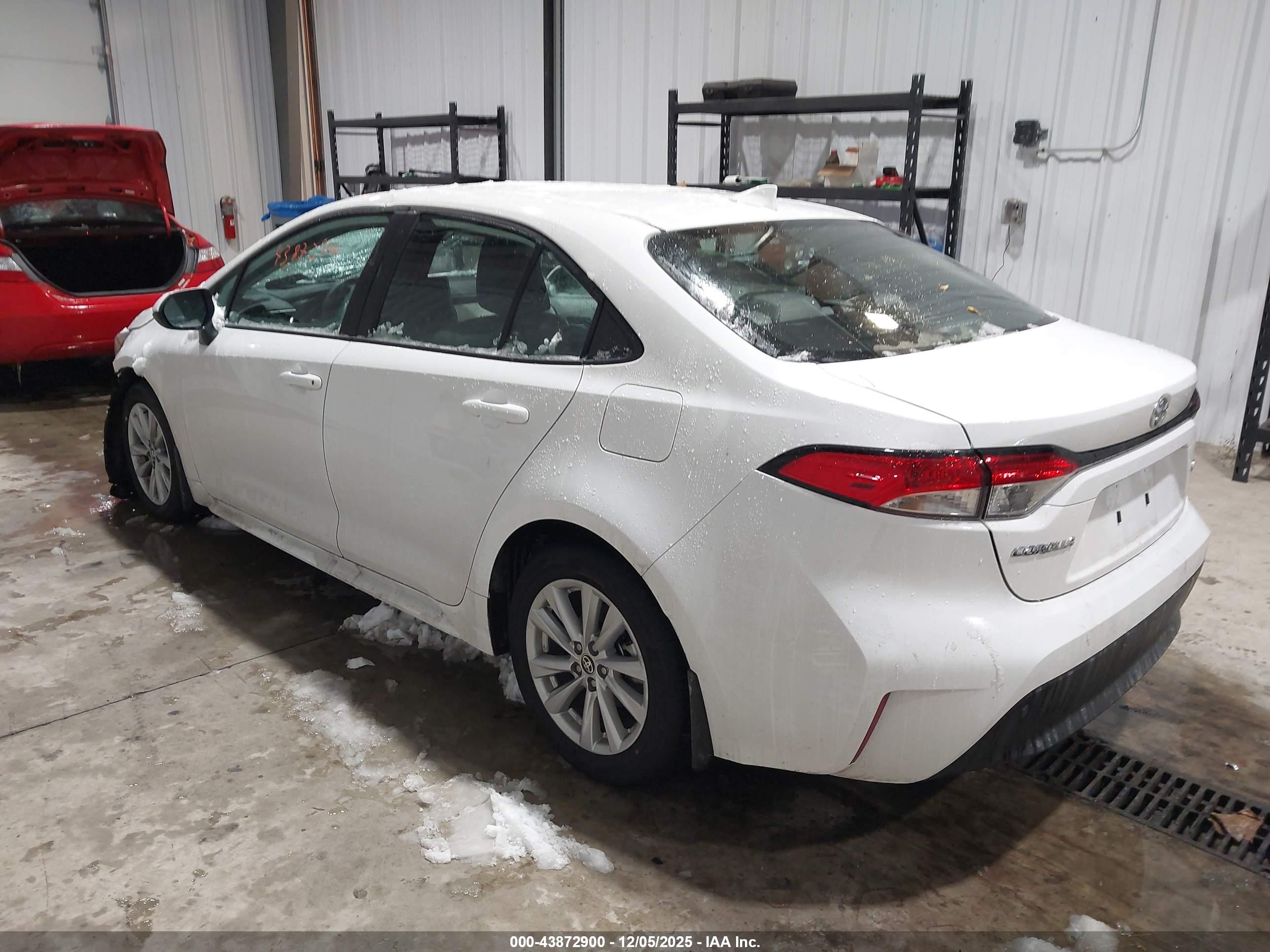 TOYOTA COROLLA image 3