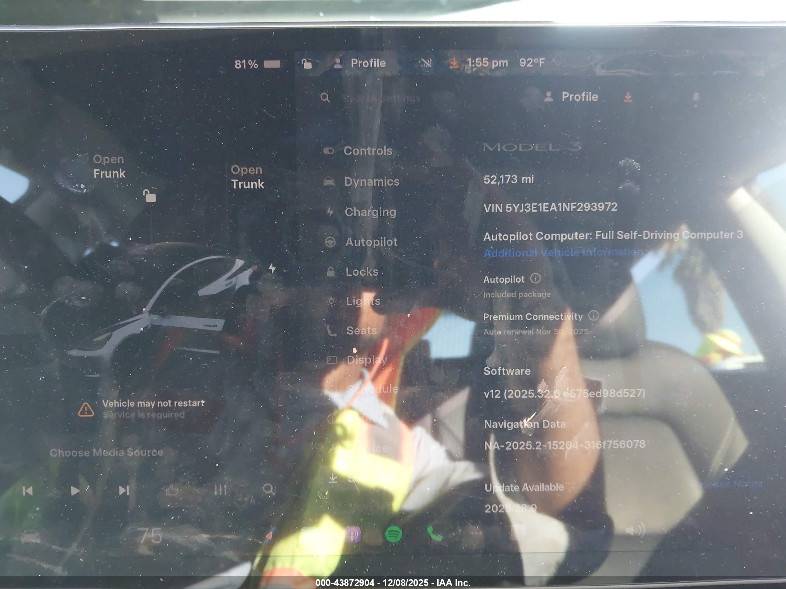 TESLA MODEL image 7