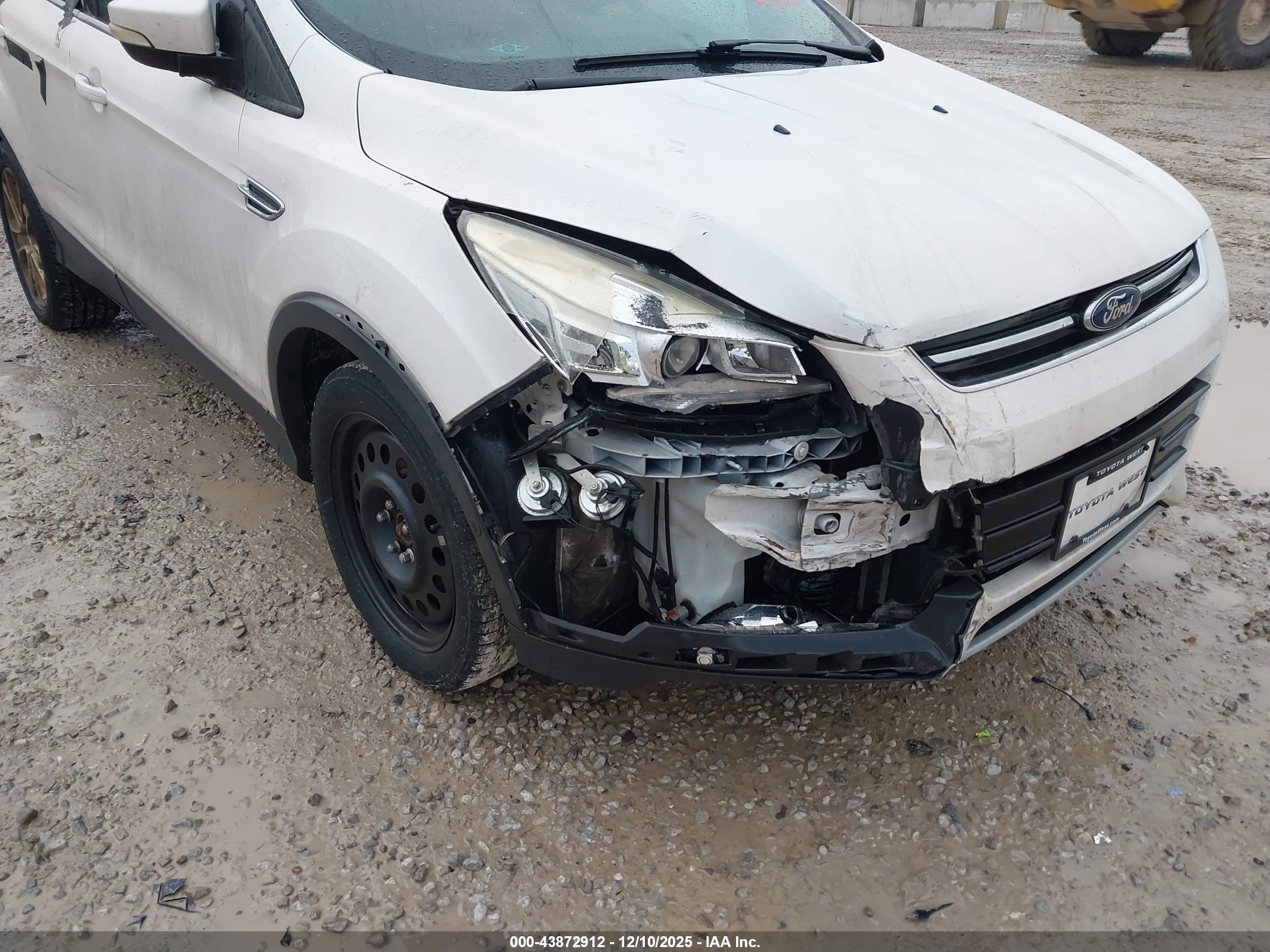 FORD ESCAPE image 6