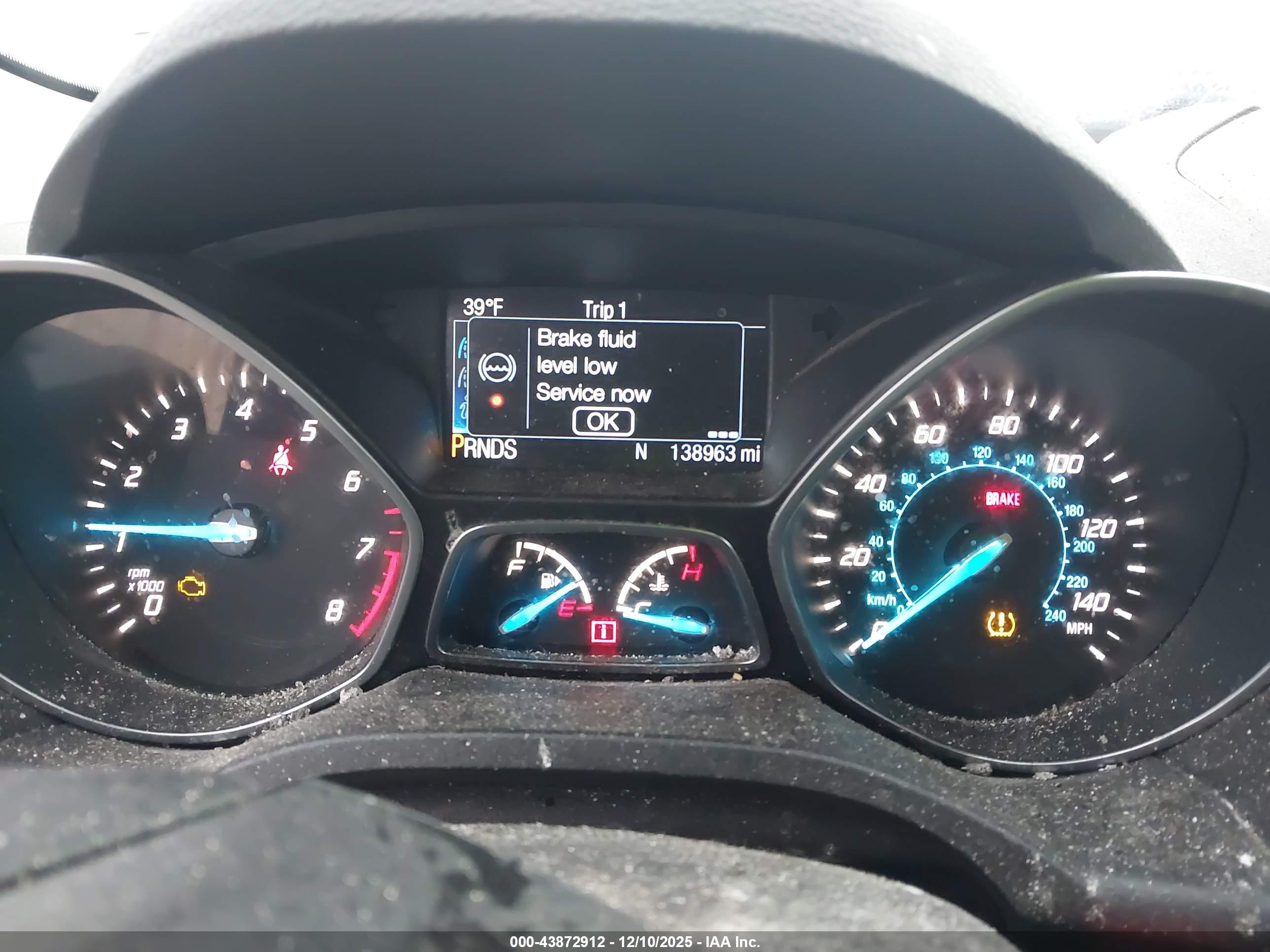 FORD ESCAPE image 7