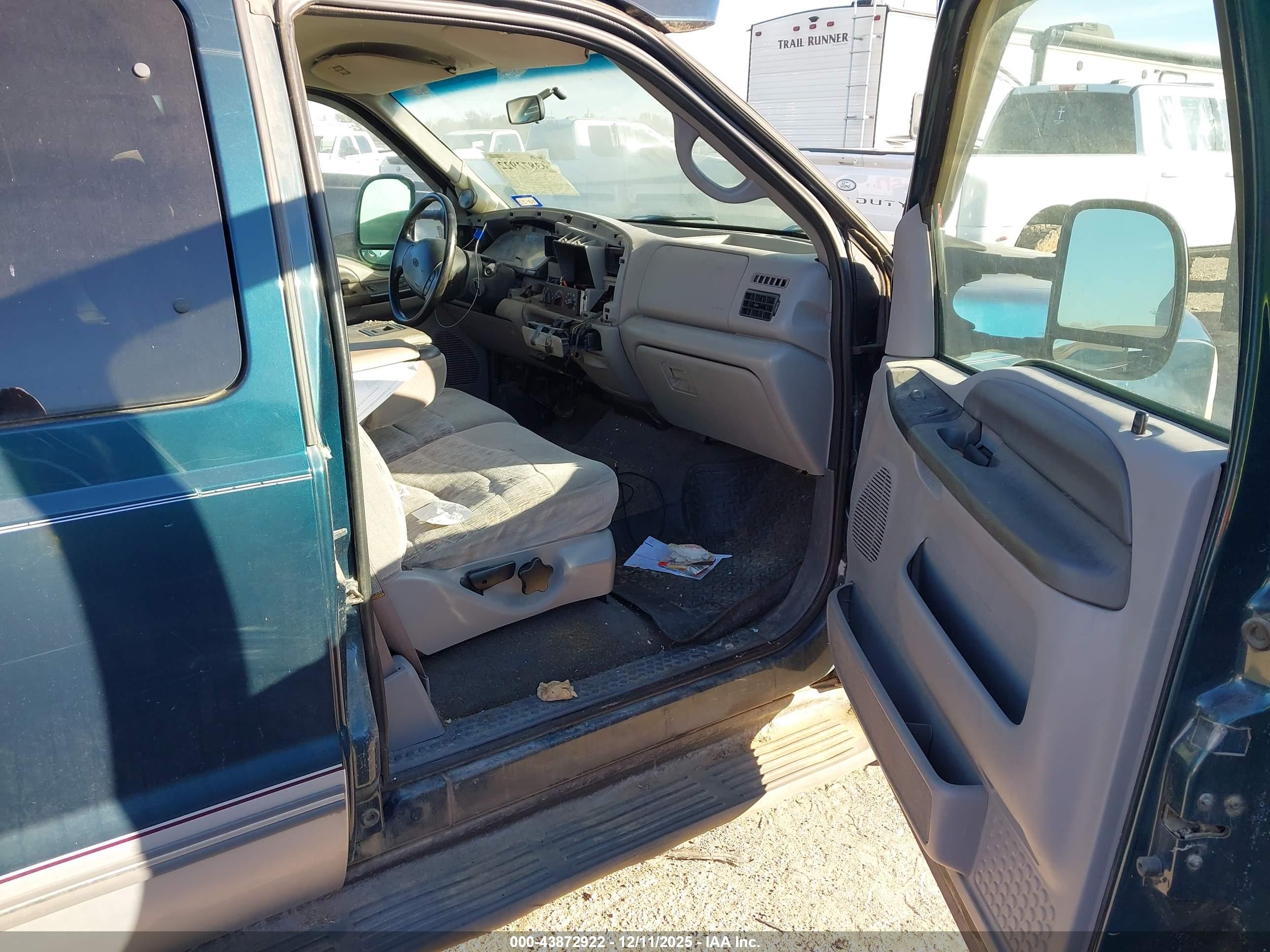 FORD F-250 image 5