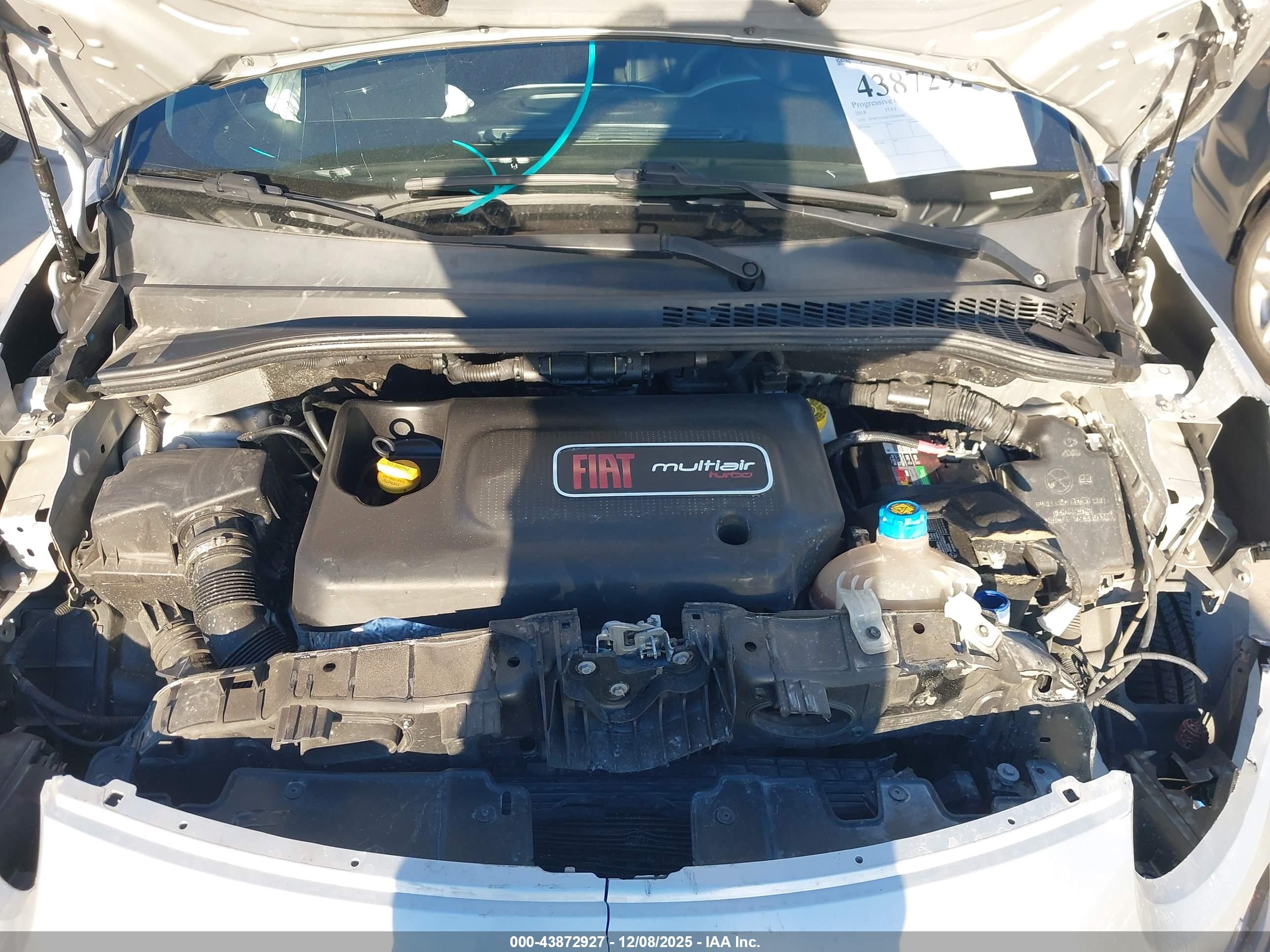 FIAT 500L image 10