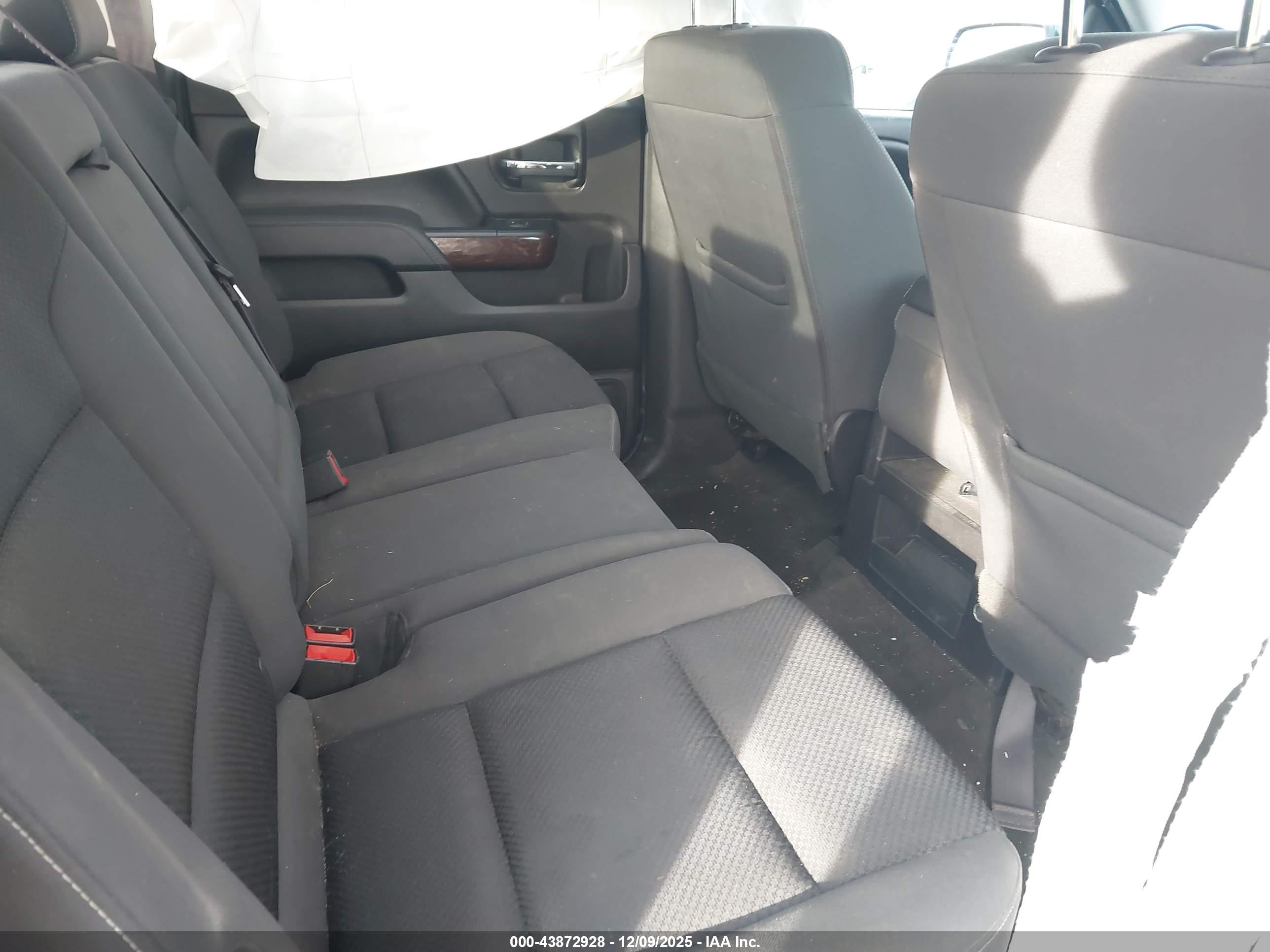 GMC SIERRA image 8