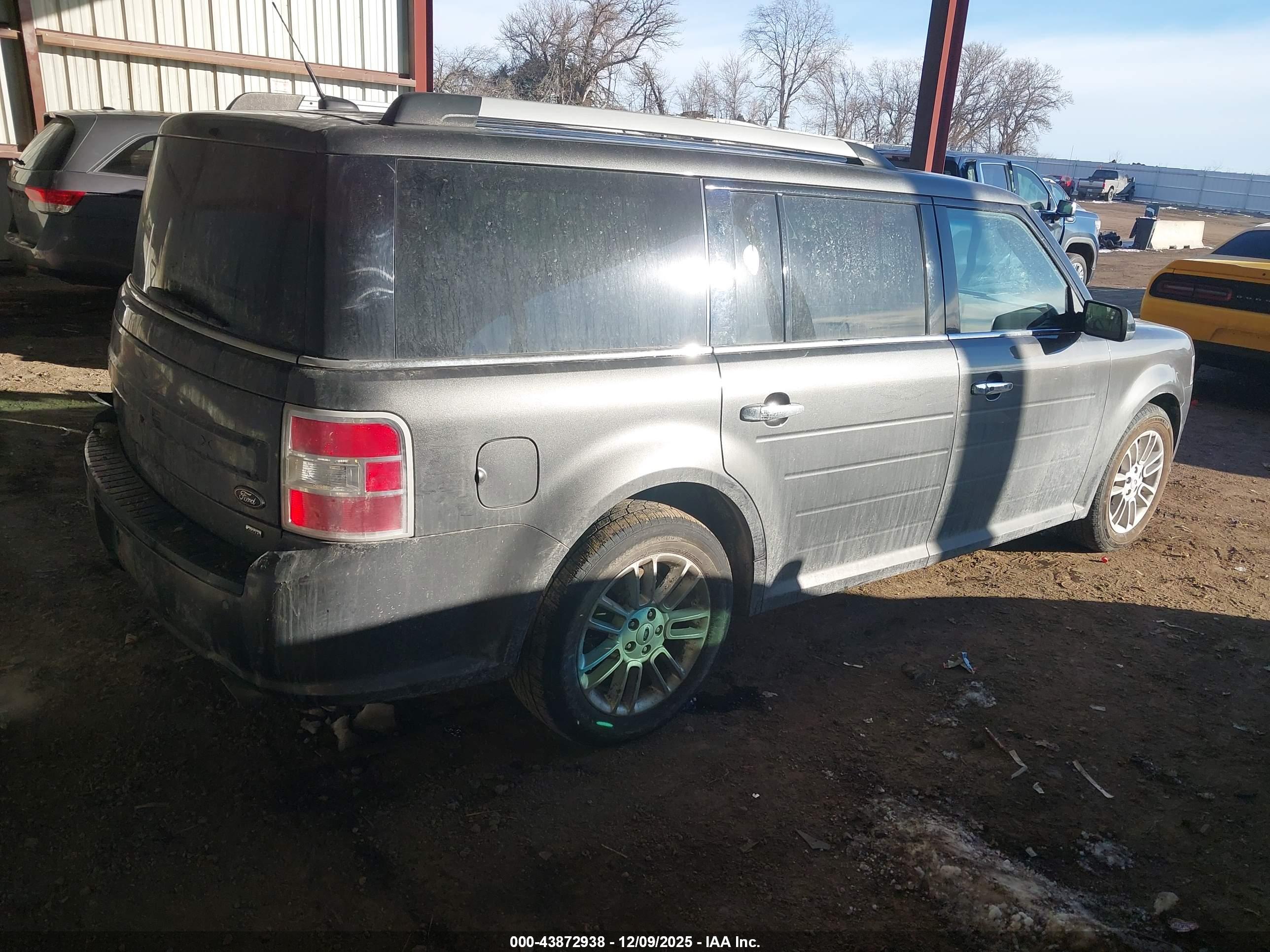 FORD FLEX image 4