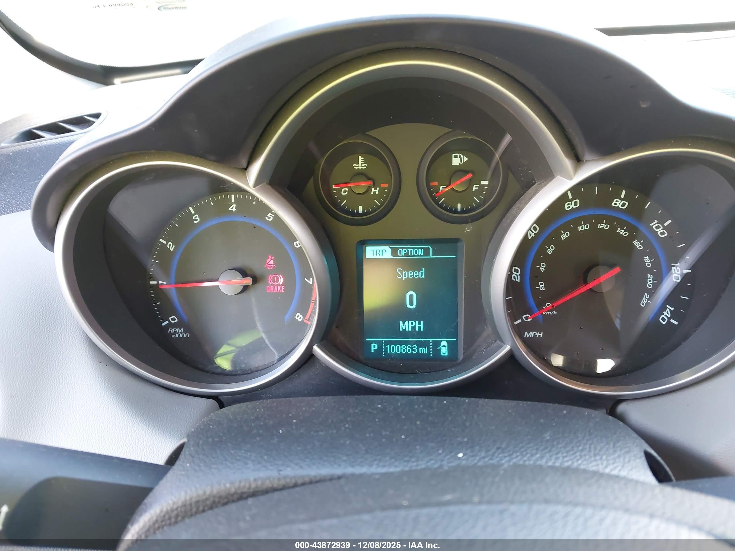 CHEVROLET CRUZE image 7