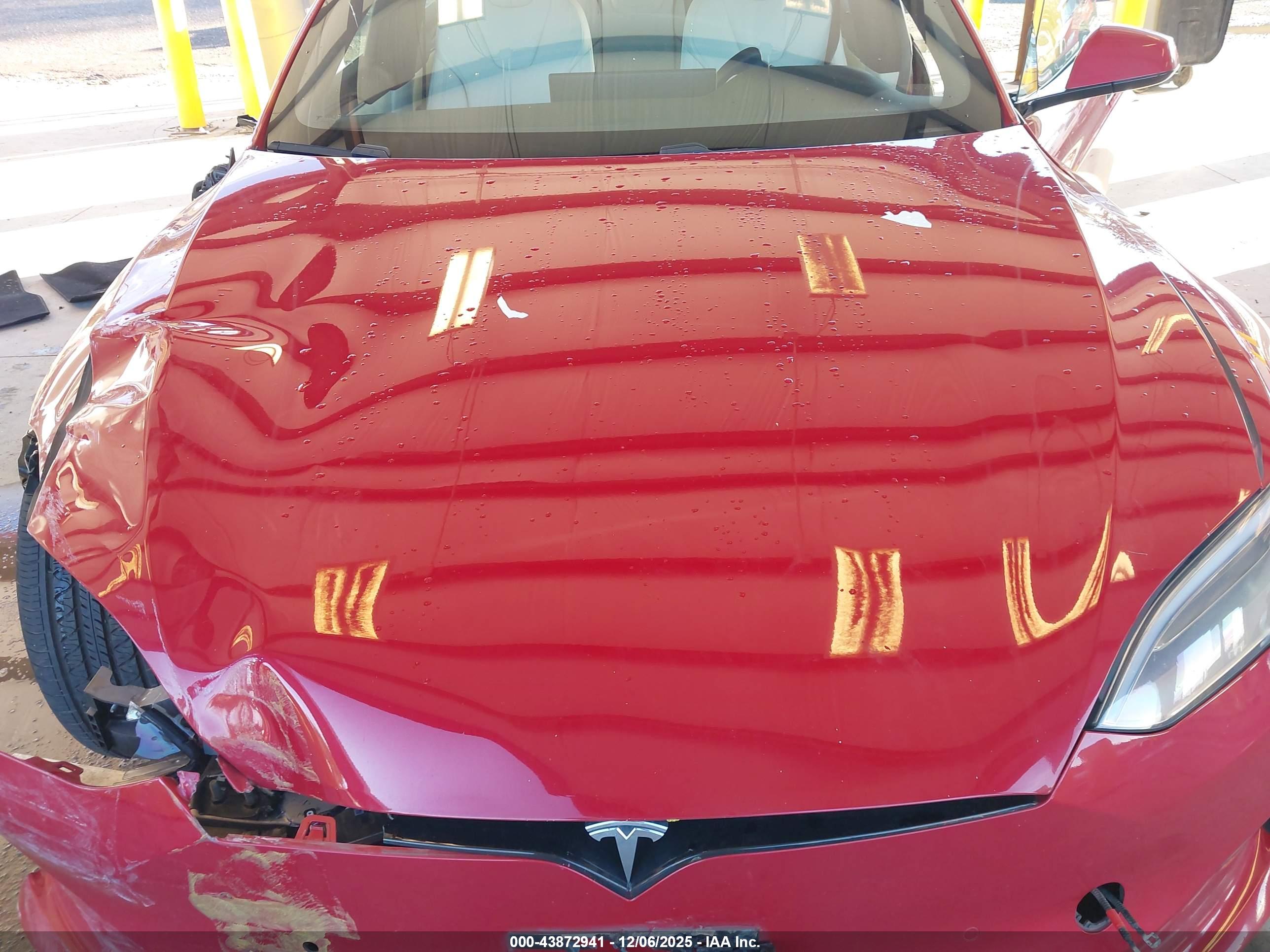 TESLA MODEL image 10