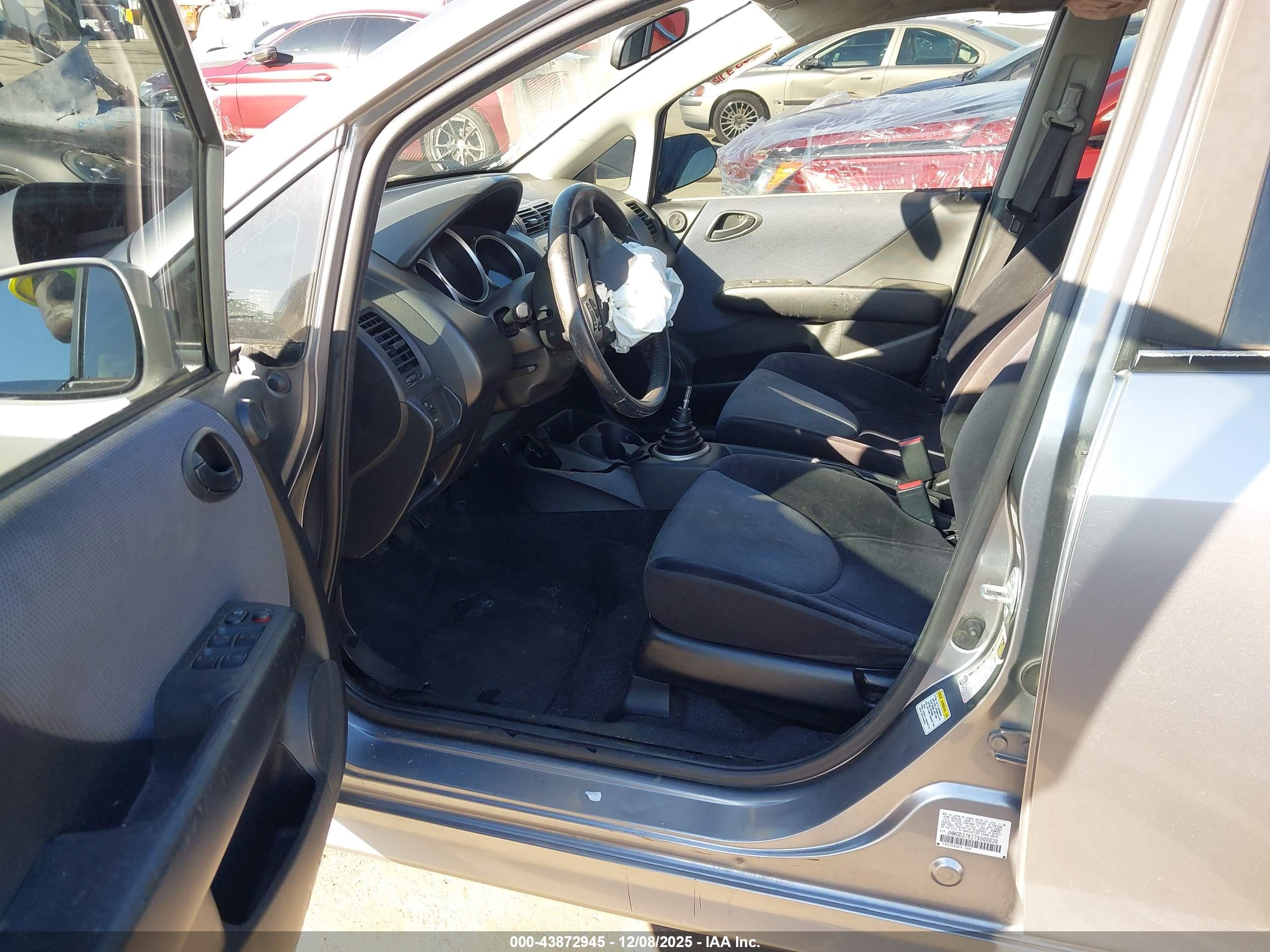 HONDA FIT image 5