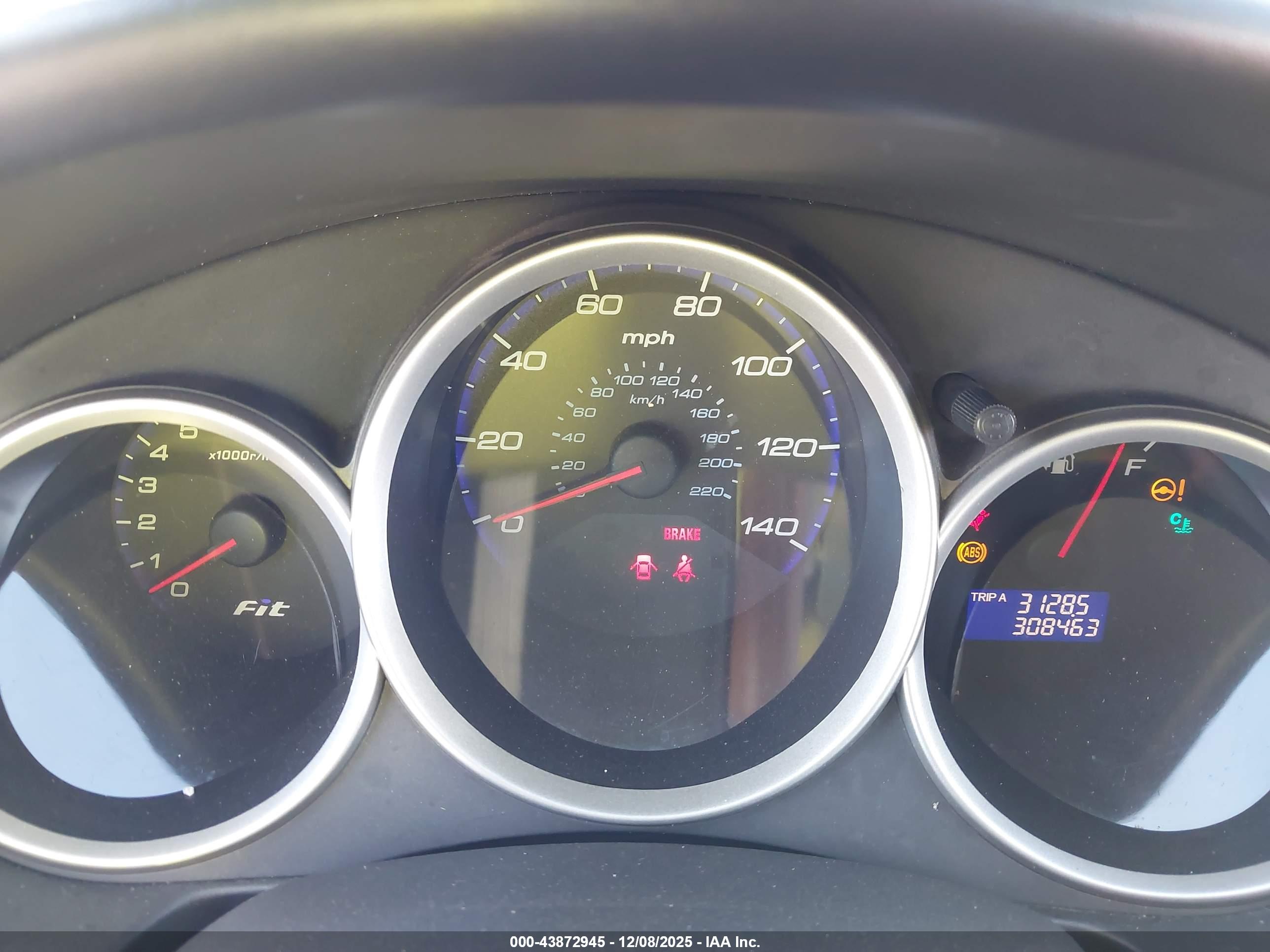 HONDA FIT image 7