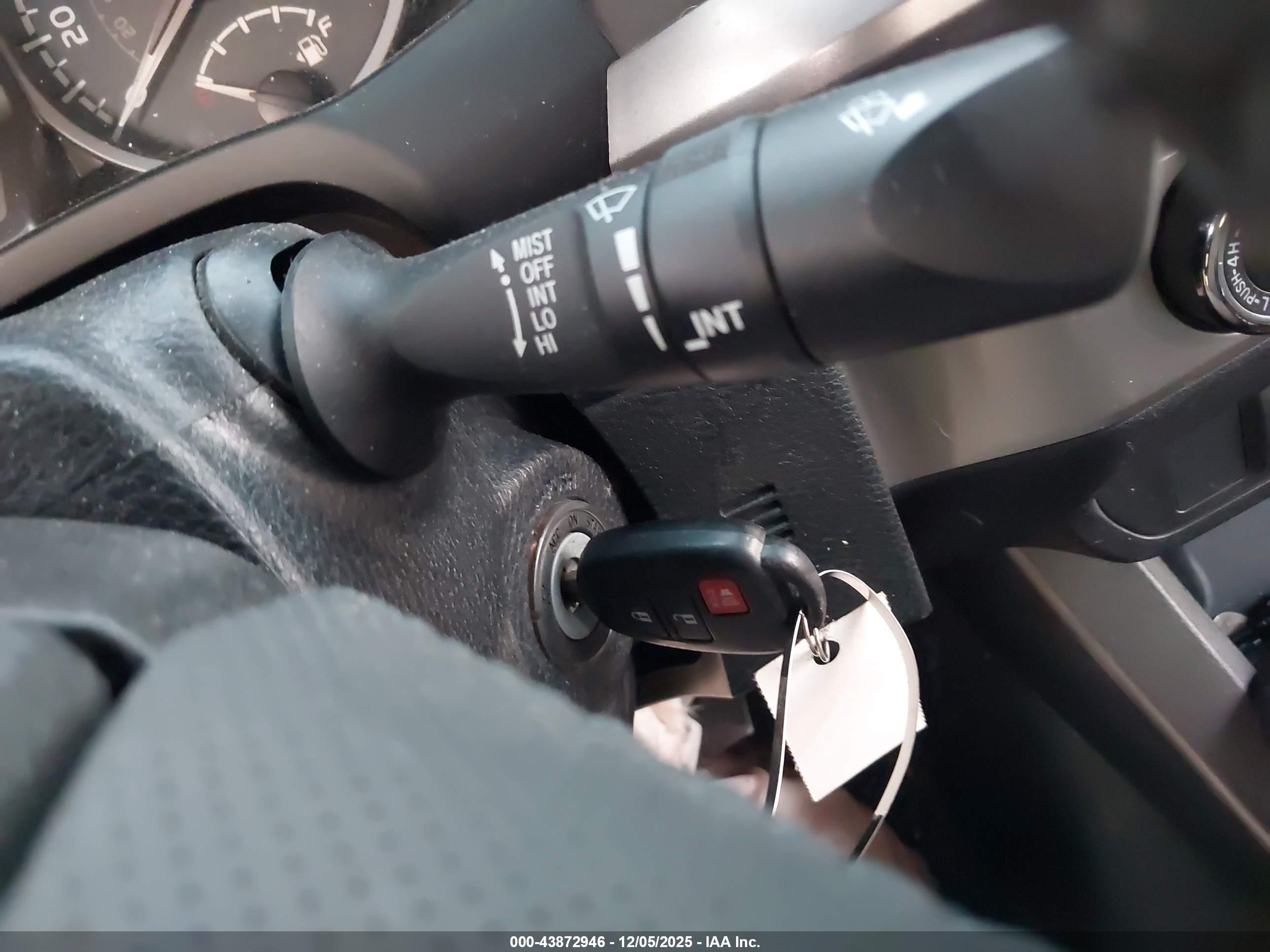 TOYOTA TACOMA image 11