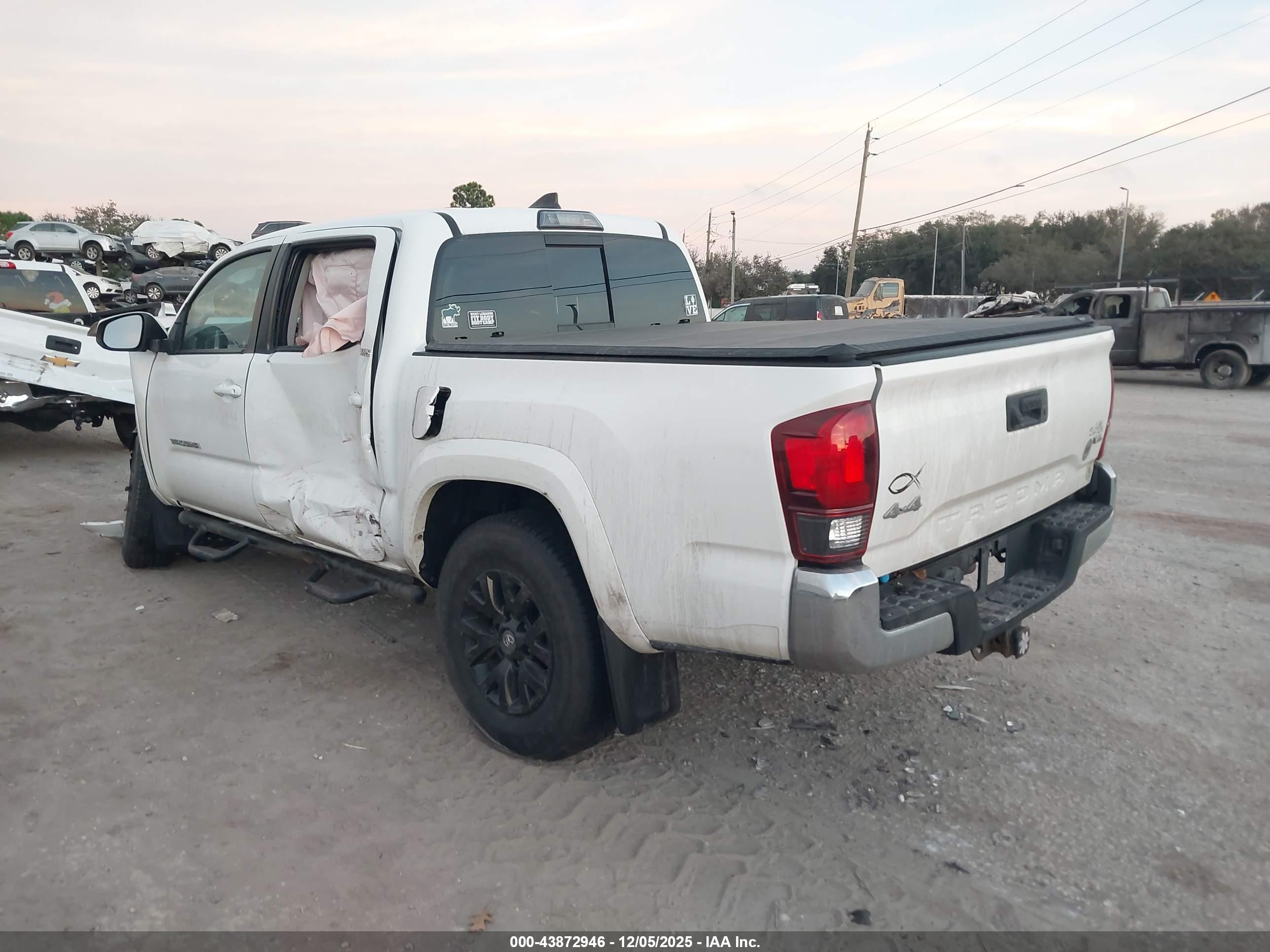 TOYOTA TACOMA image 3