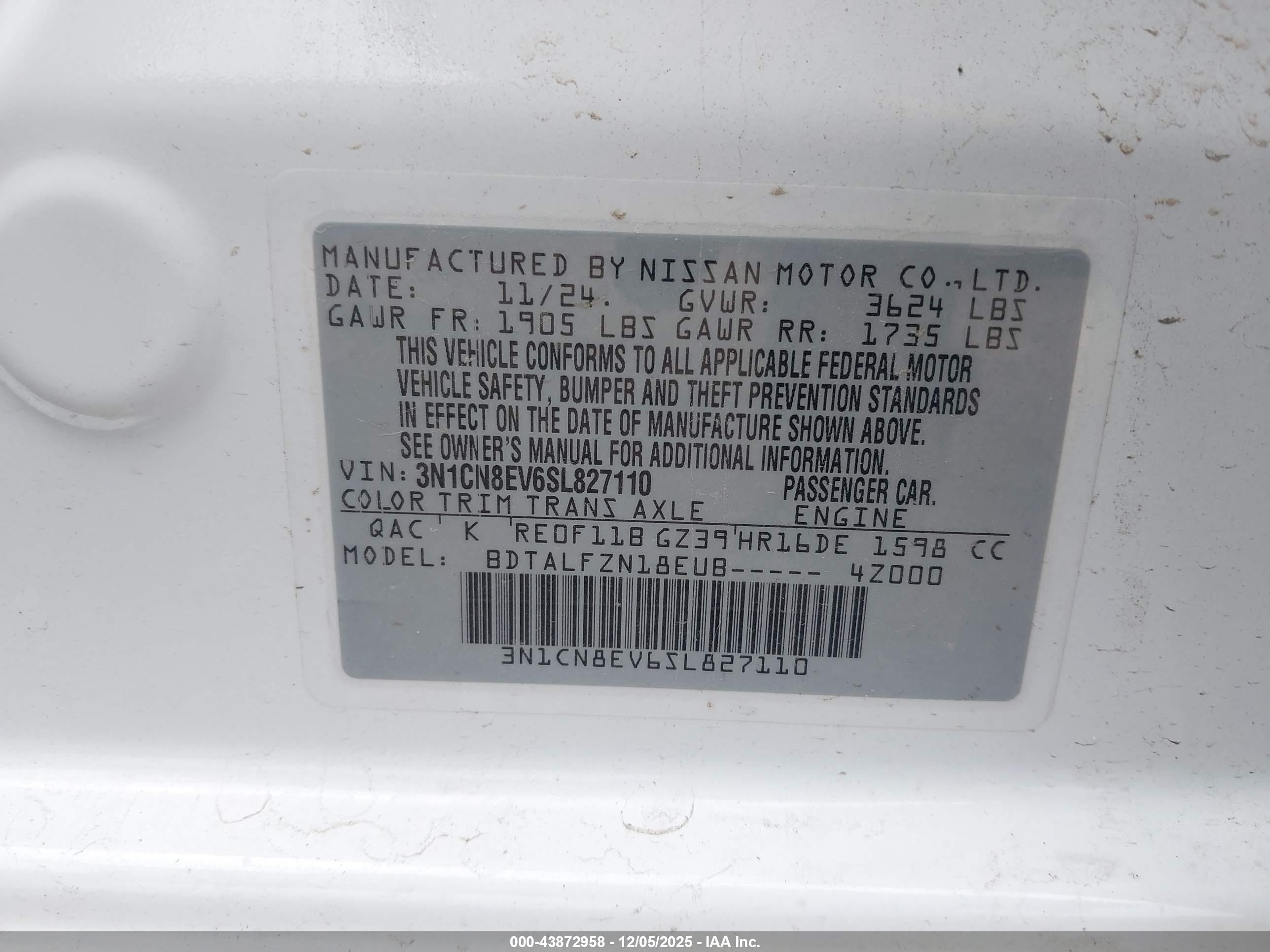 NISSAN VERSA image 9
