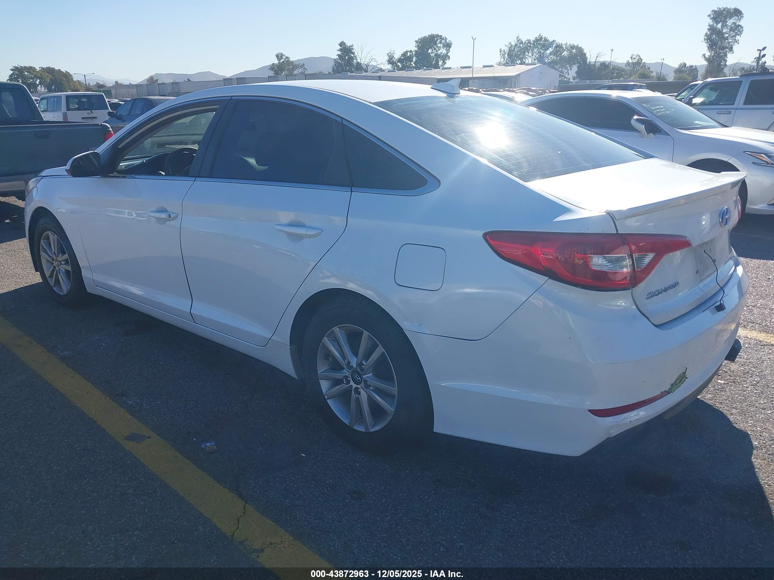 HYUNDAI SONATA image 3