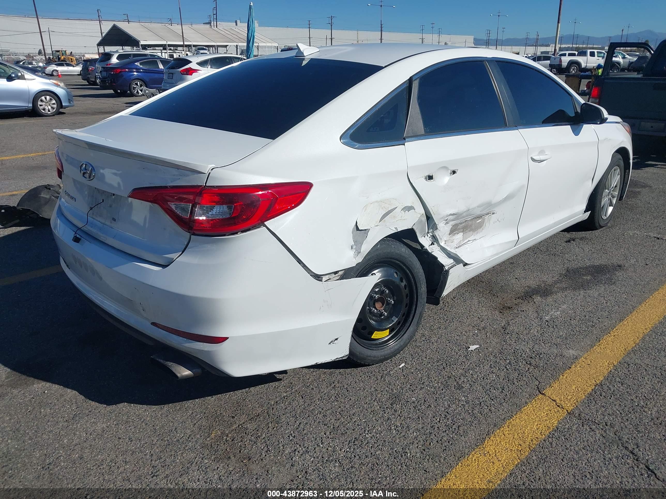 HYUNDAI SONATA image 4