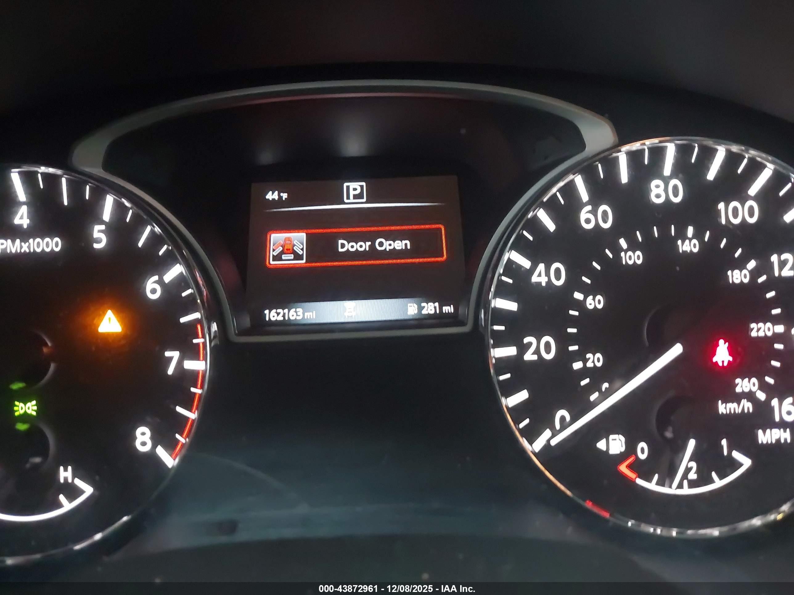 NISSAN PATHFINDER image 7