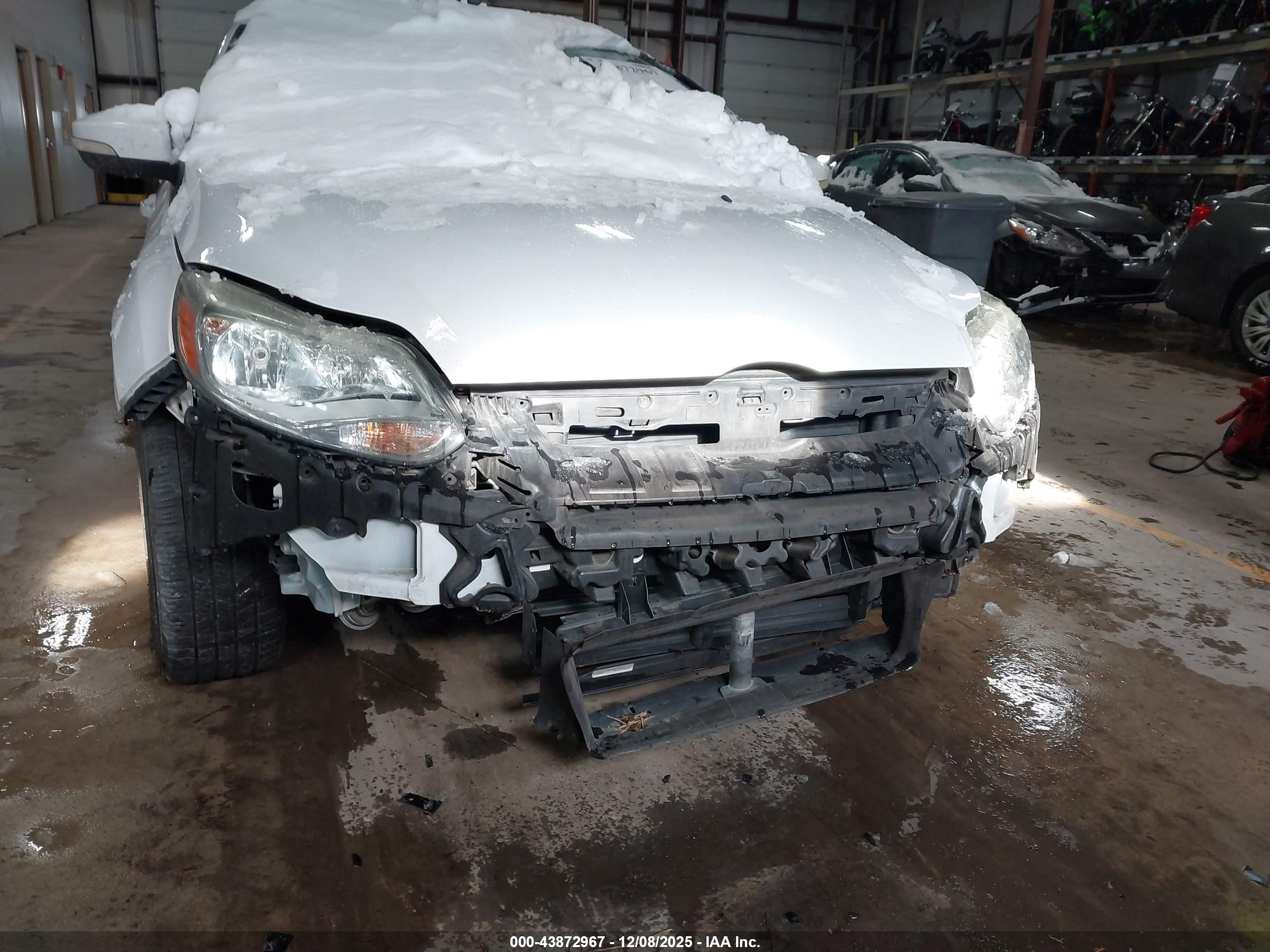 FORD FOCUS image 6