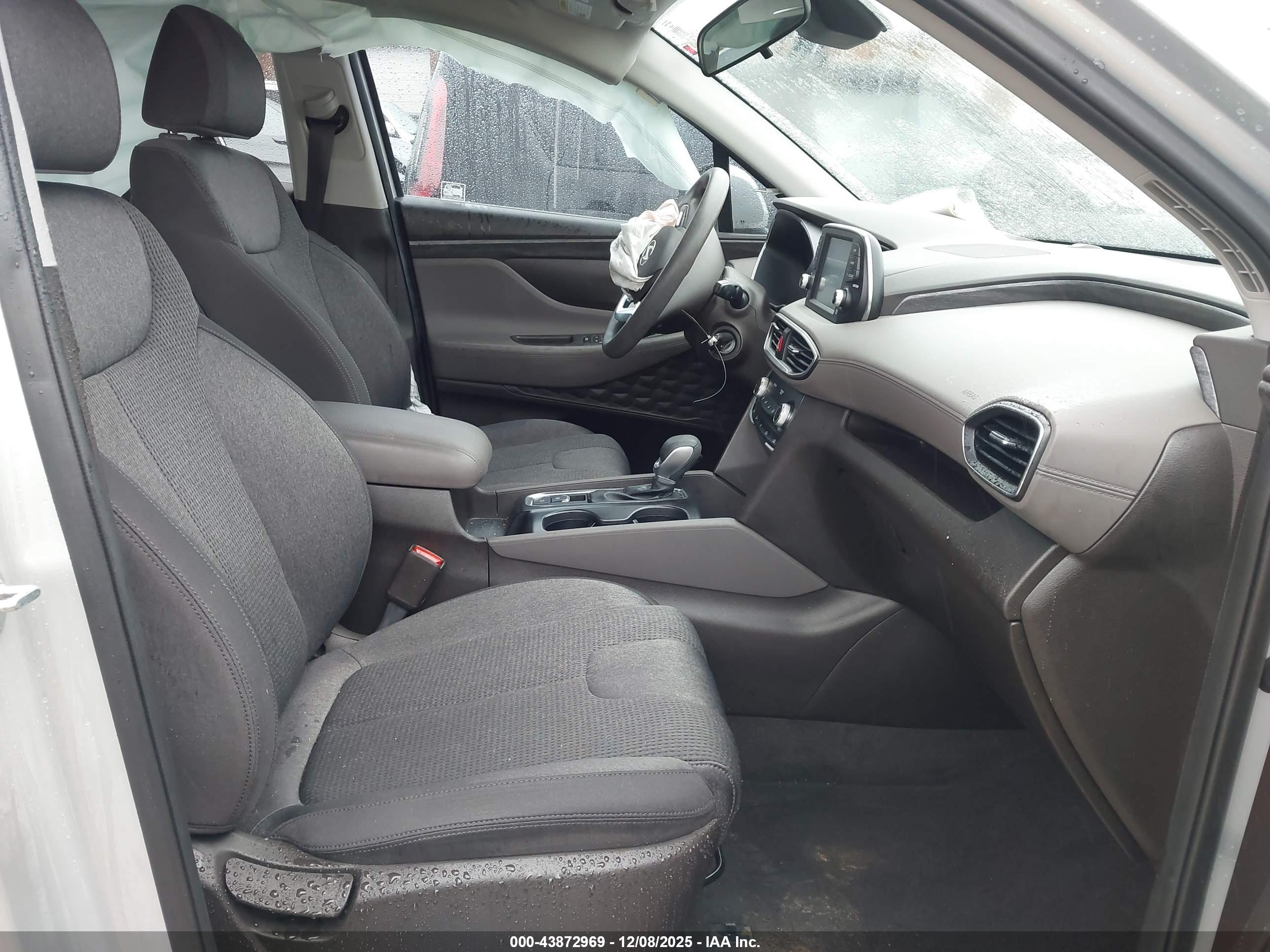 HYUNDAI SANTA image 5
