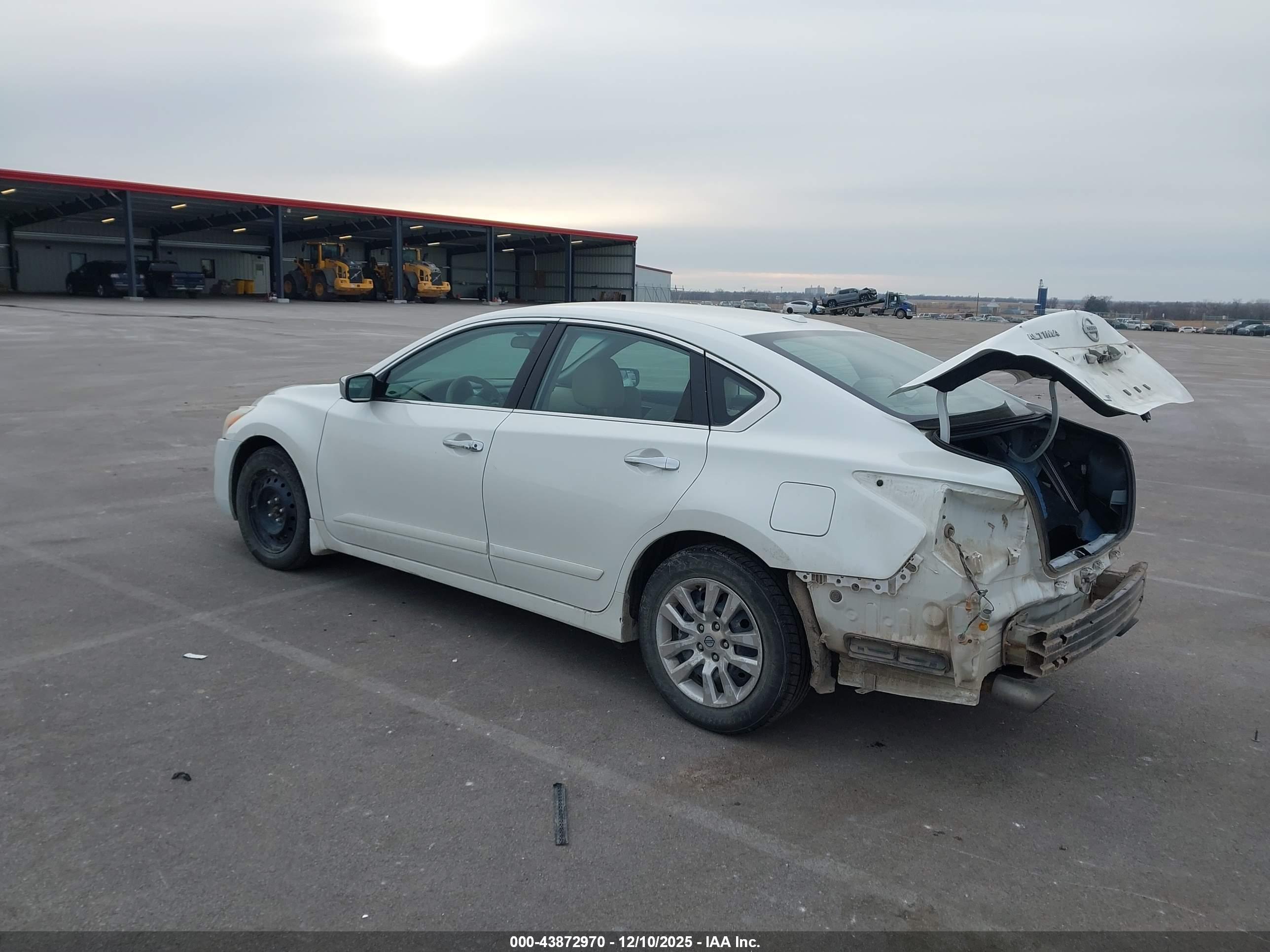 NISSAN ALTIMA image 3