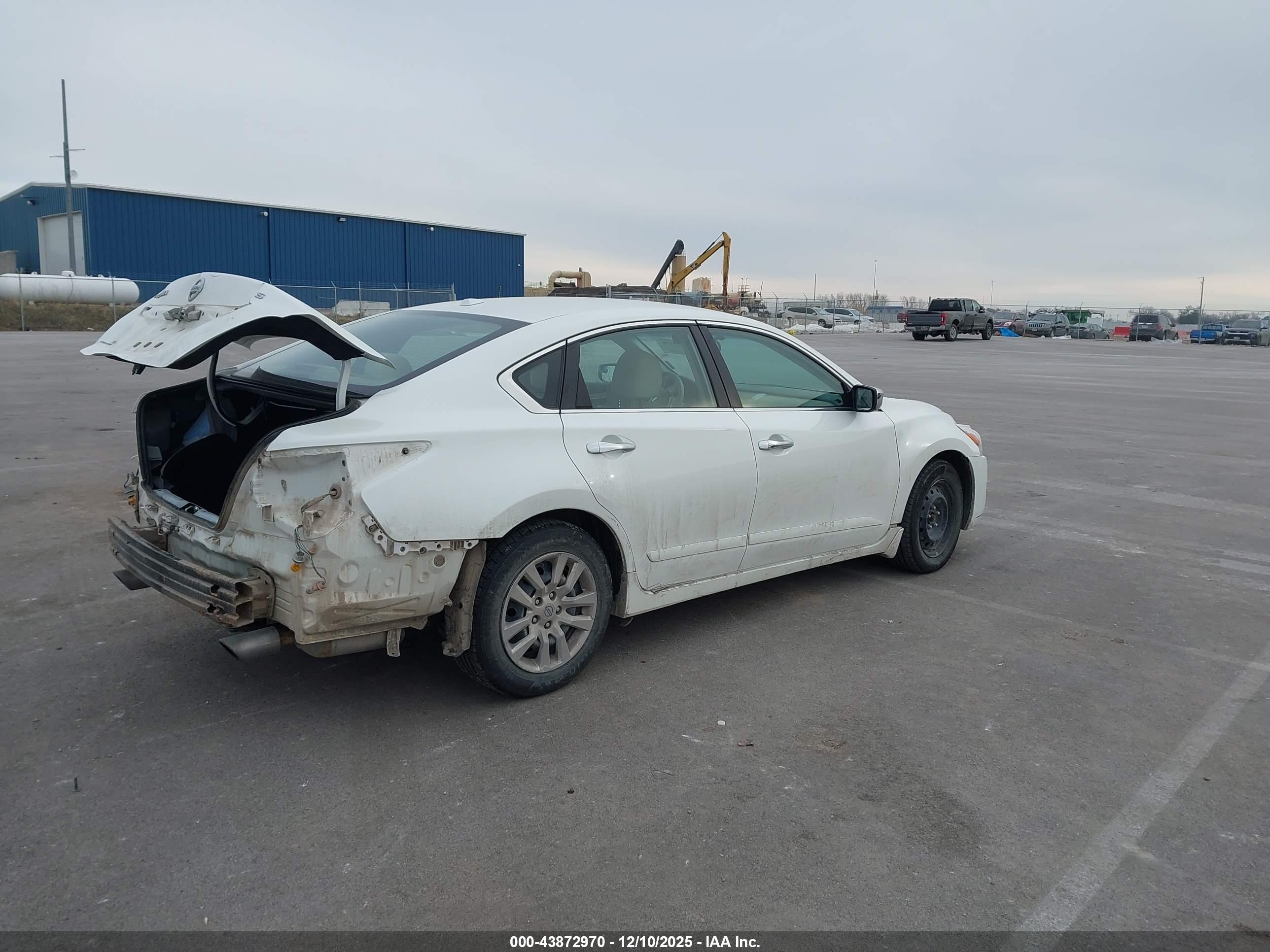NISSAN ALTIMA image 4