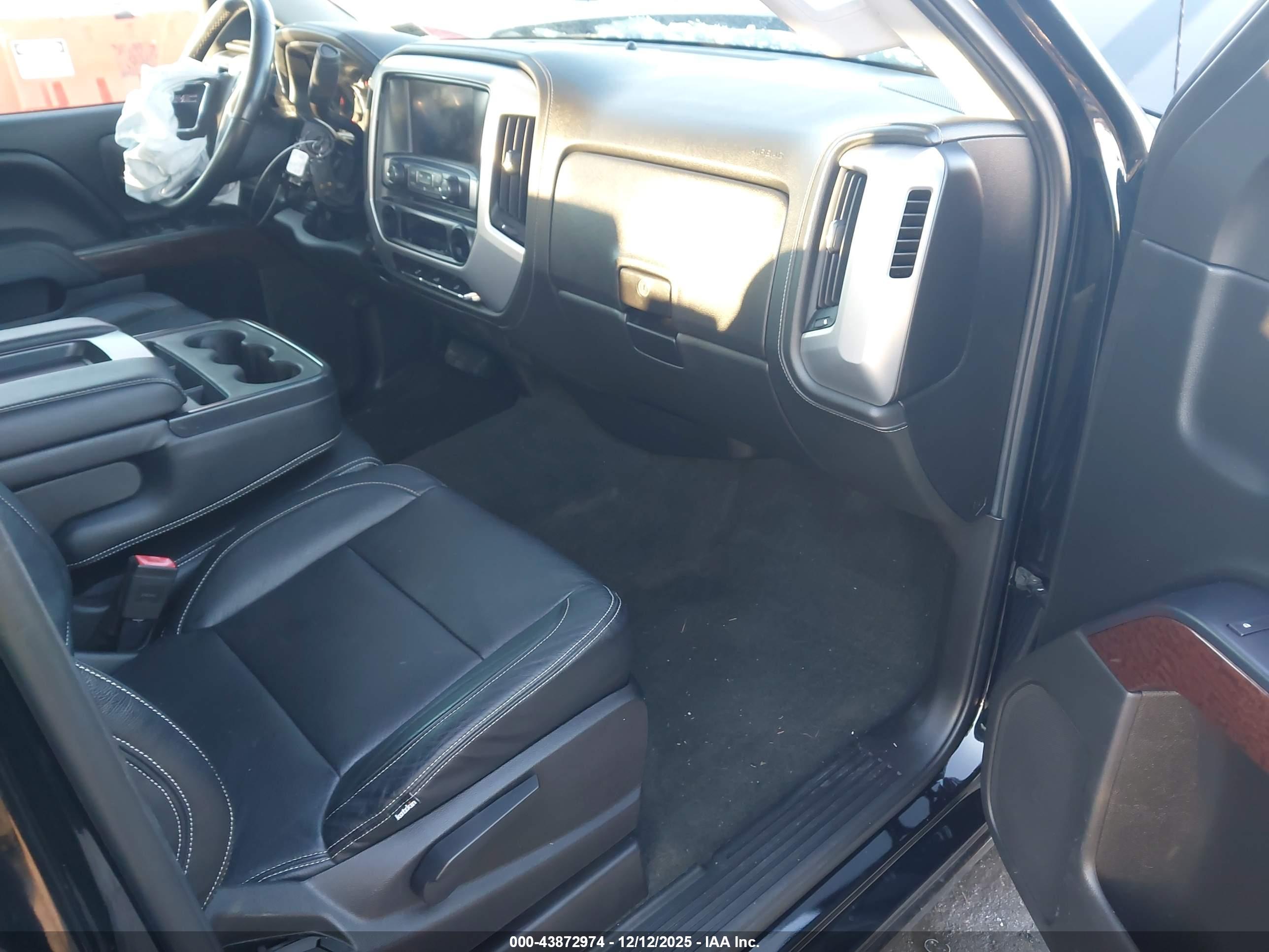 GMC SIERRA image 5