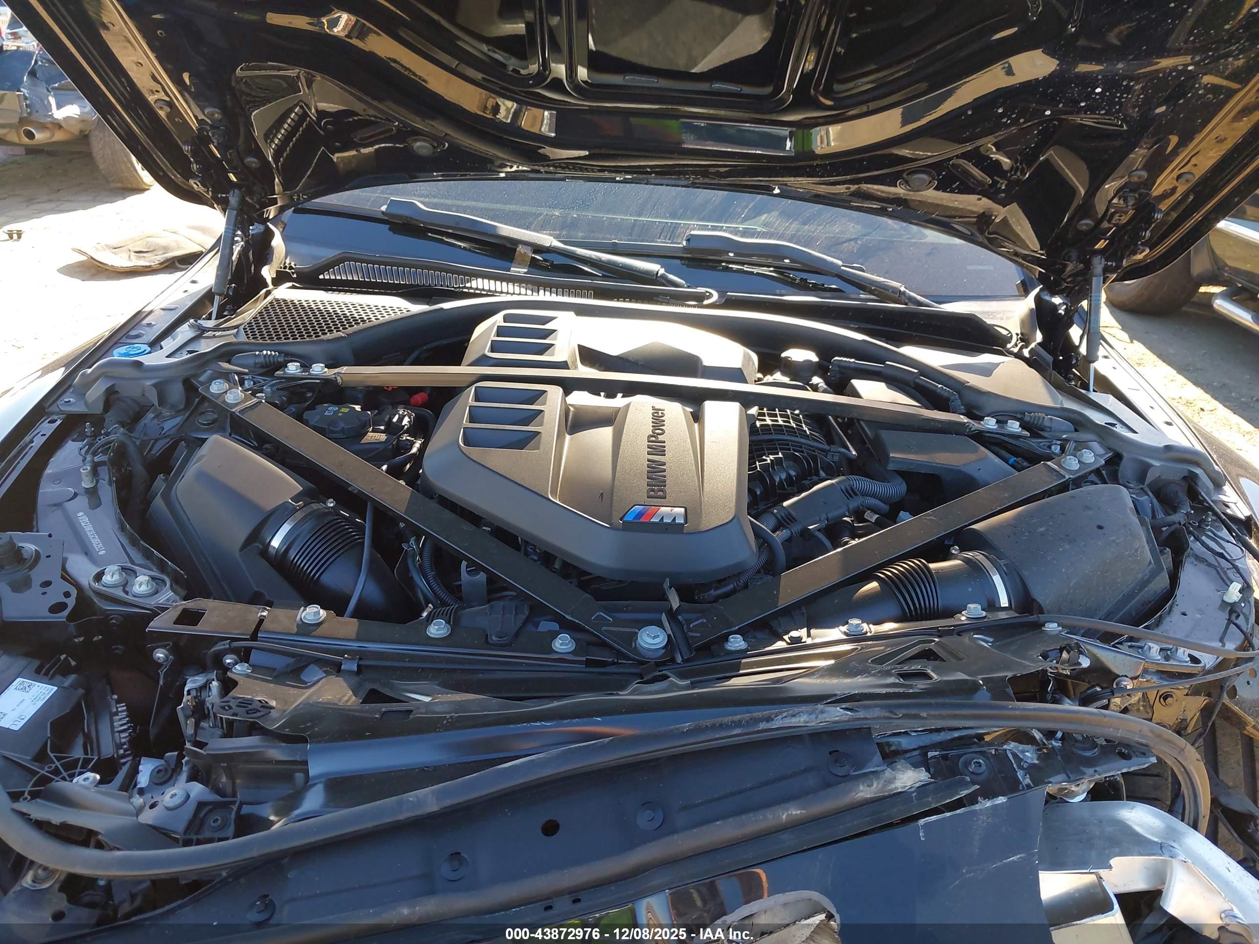 BMW M4 image 10