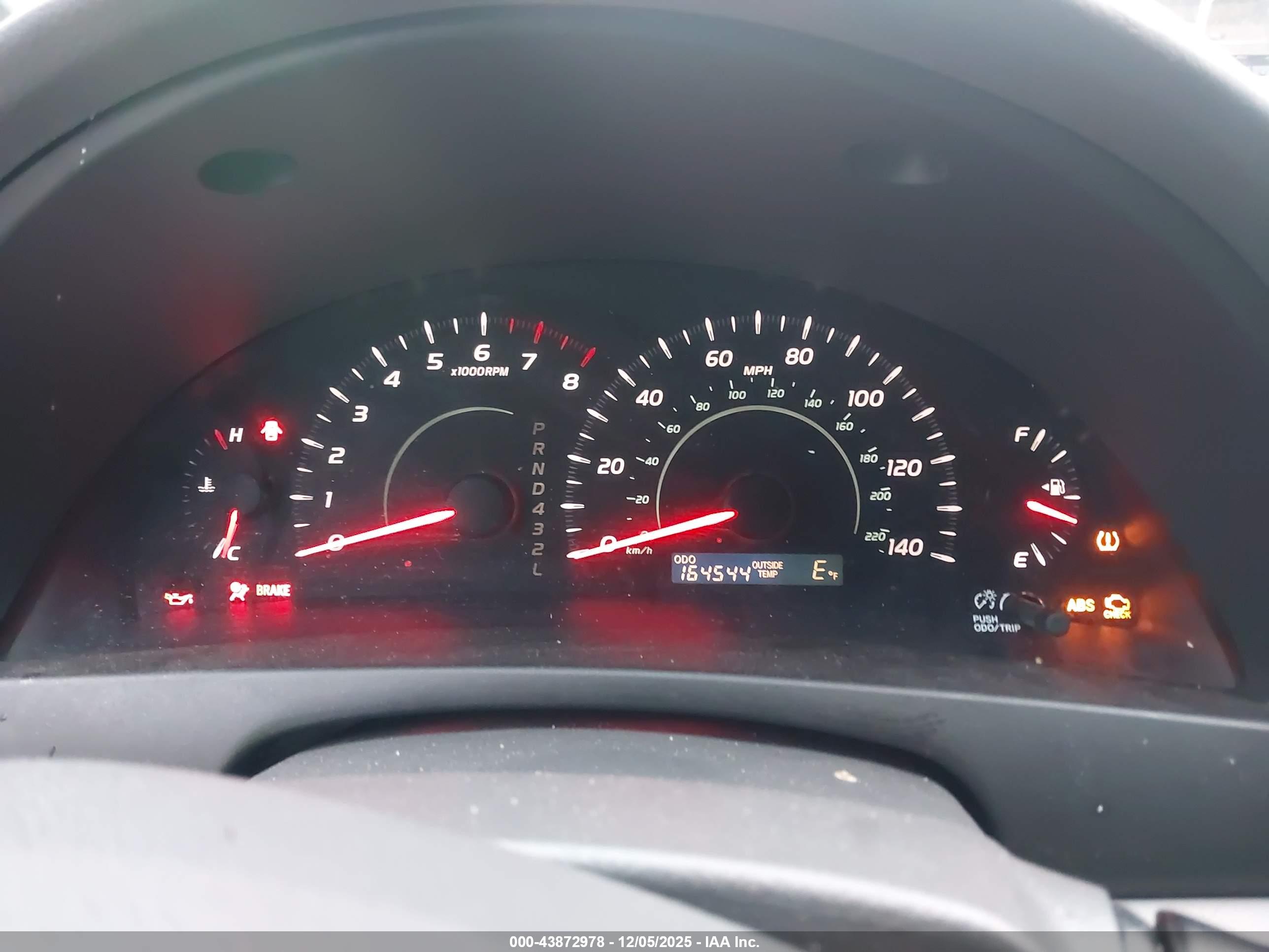 TOYOTA CAMRY image 7