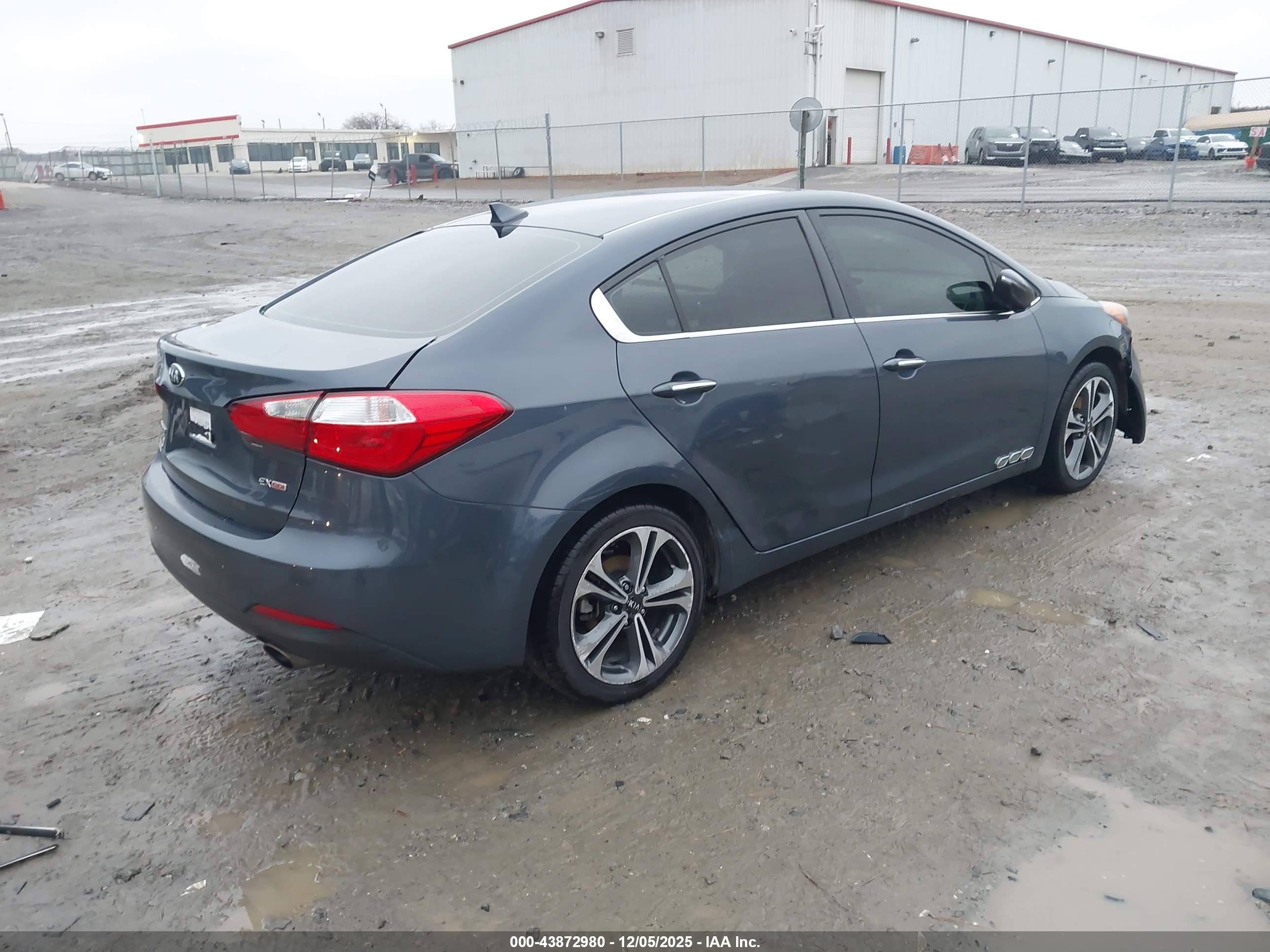 KIA FORTE image 4