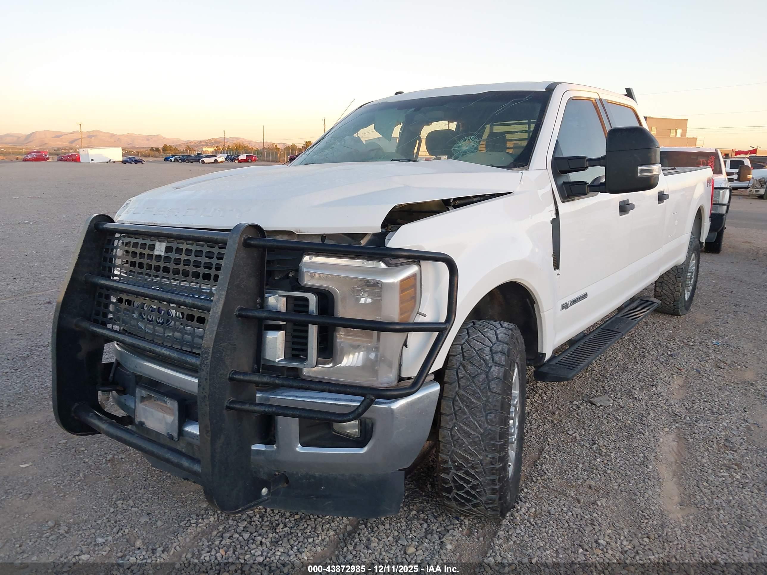 FORD F-250 image 2