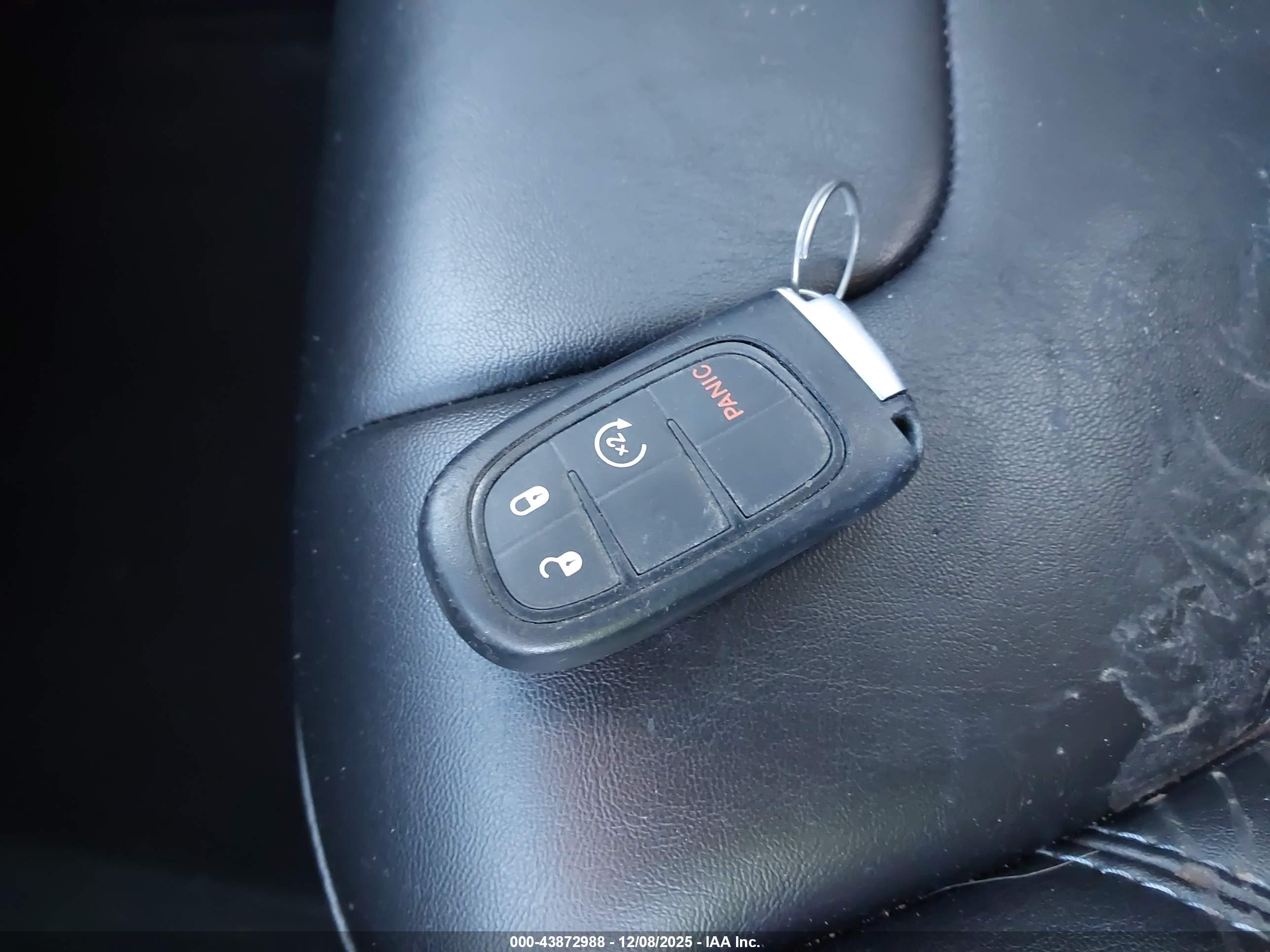 JEEP CHEROKEE image 11