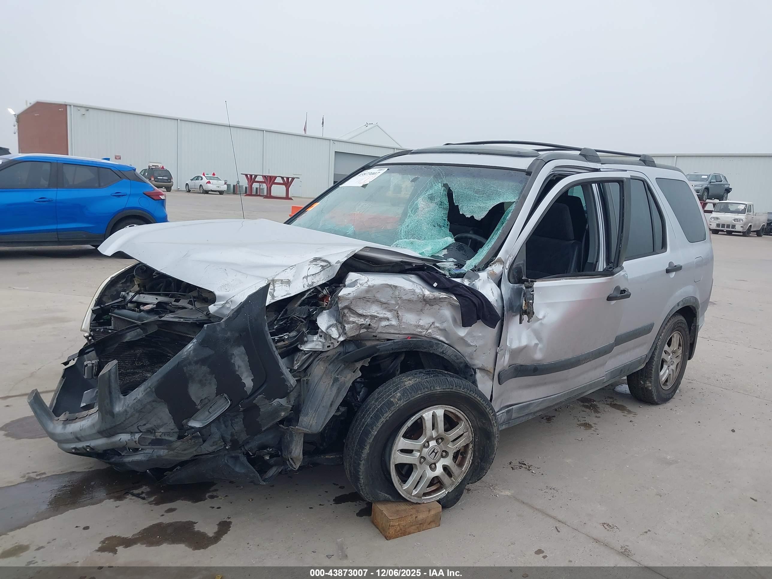 HONDA CR-V image 2