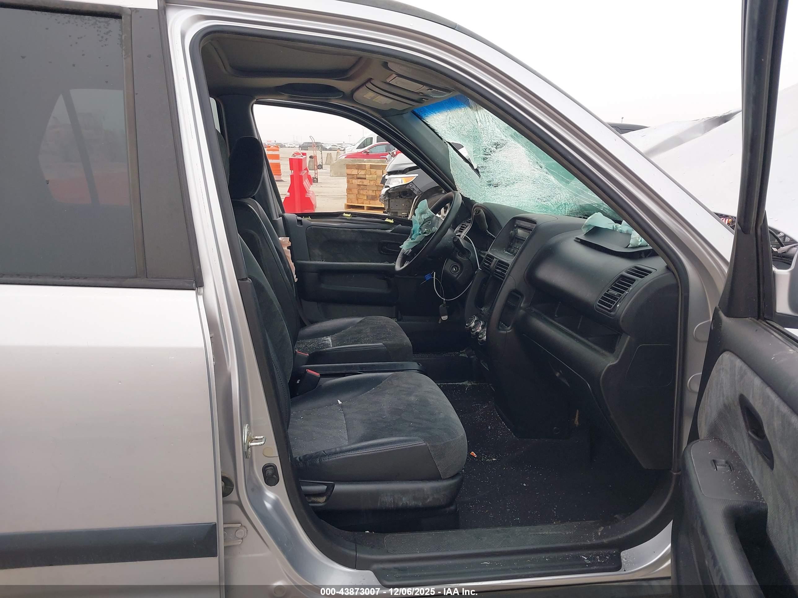 HONDA CR-V image 5