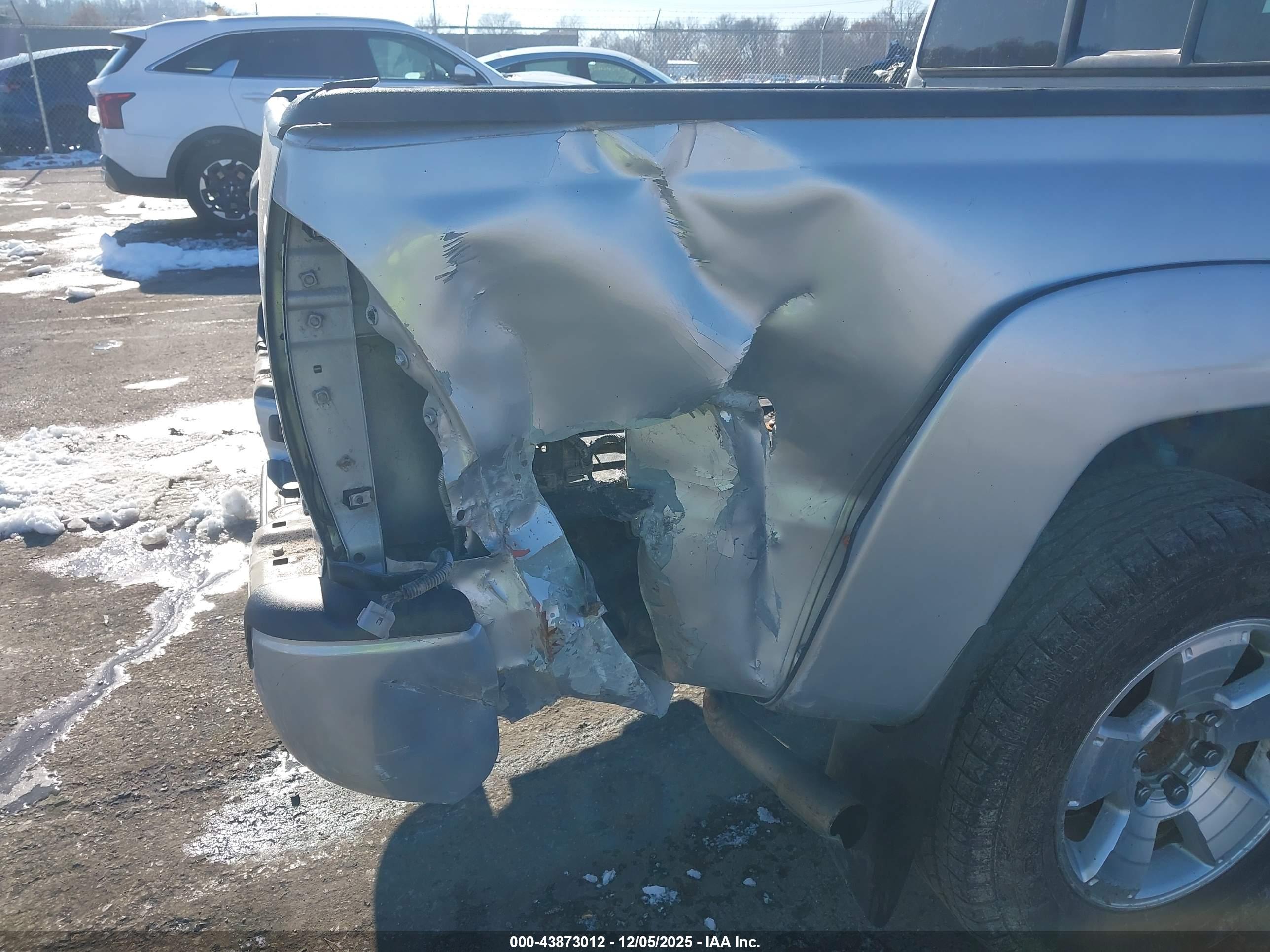TOYOTA TACOMA image 6