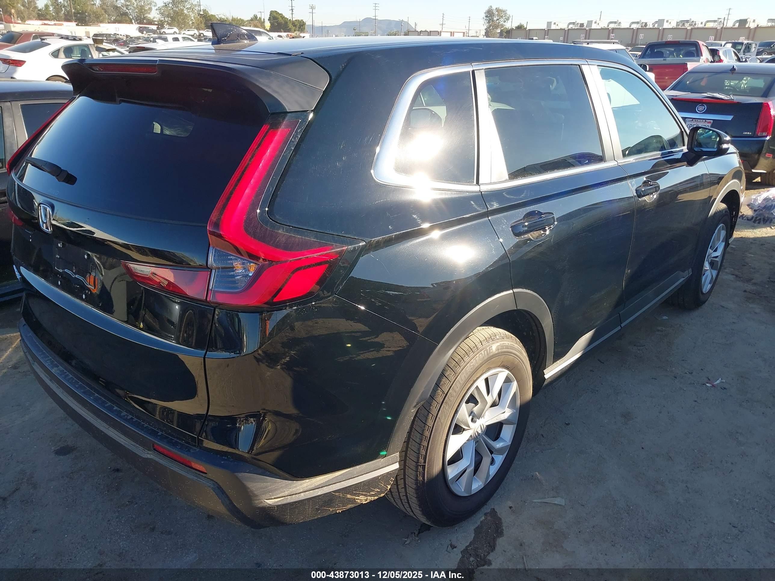 HONDA CR-V image 4