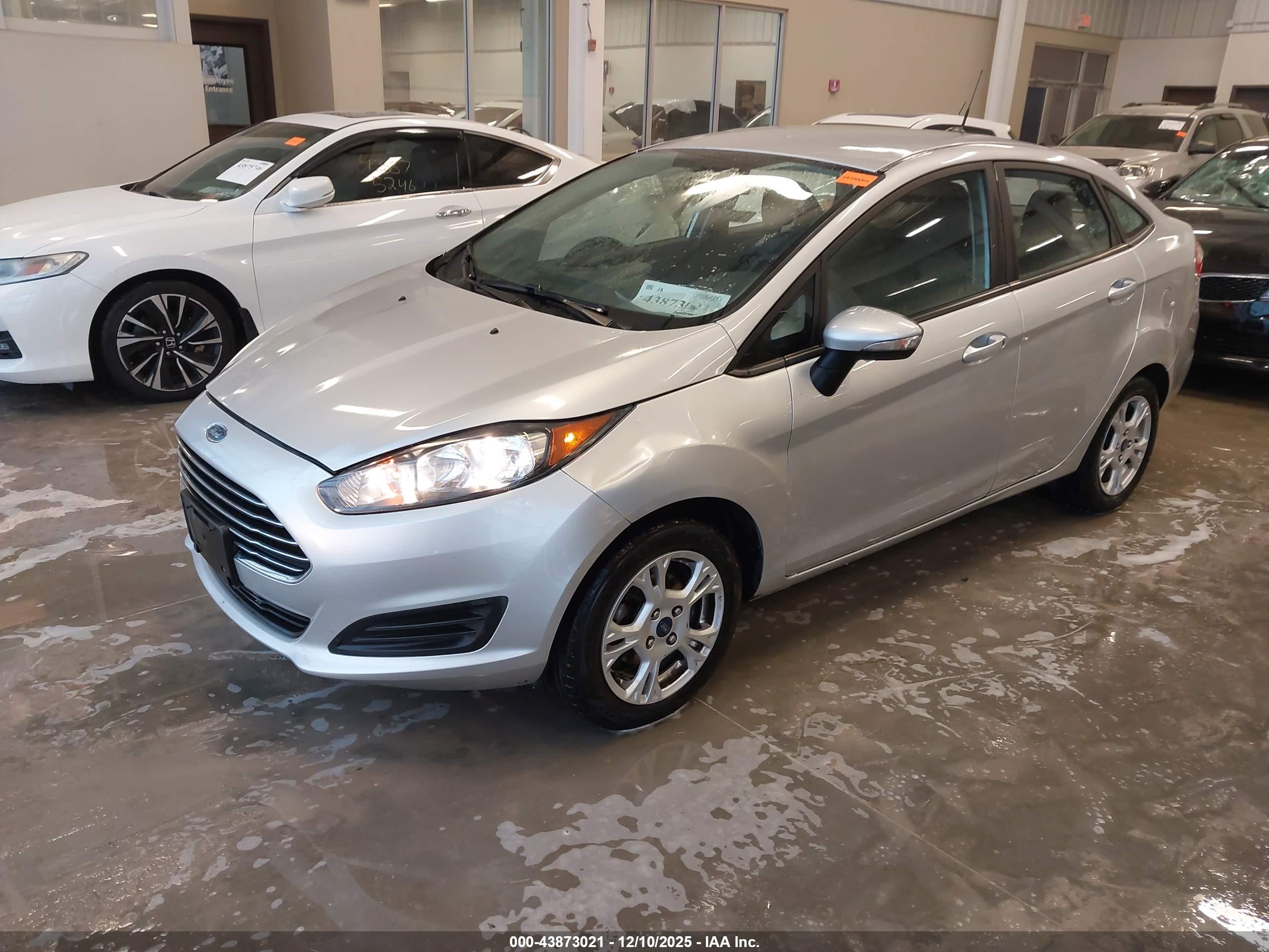 FORD FIESTA image 2