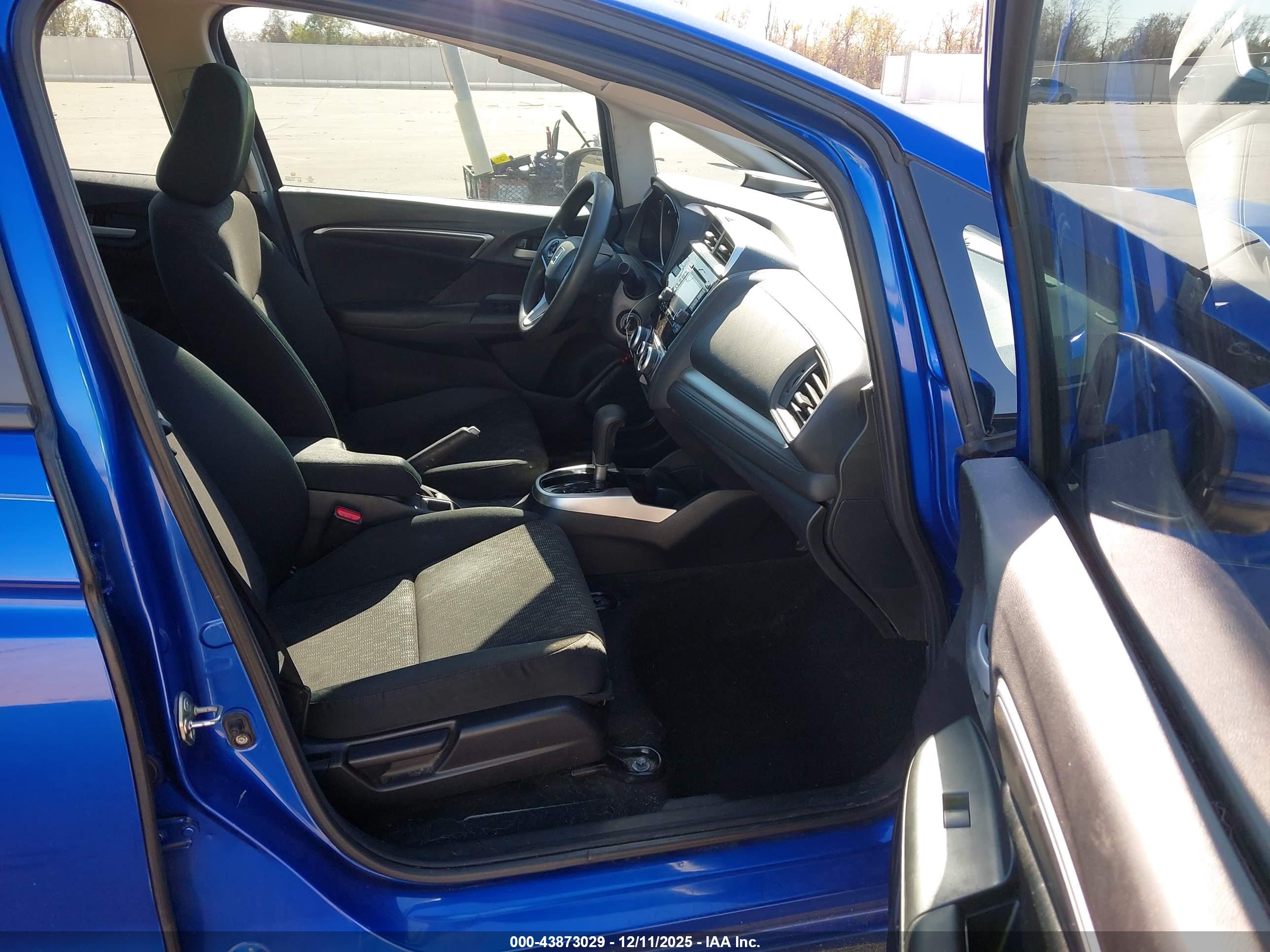 HONDA FIT image 5