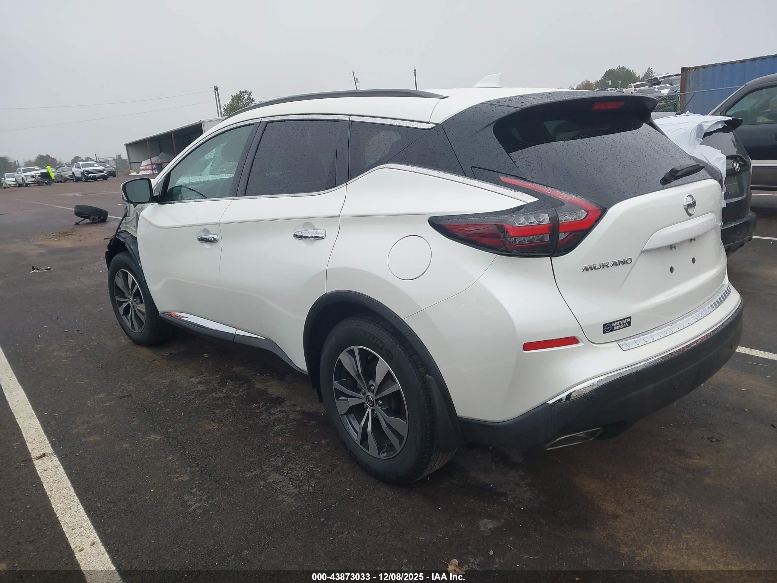 NISSAN MURANO image 3