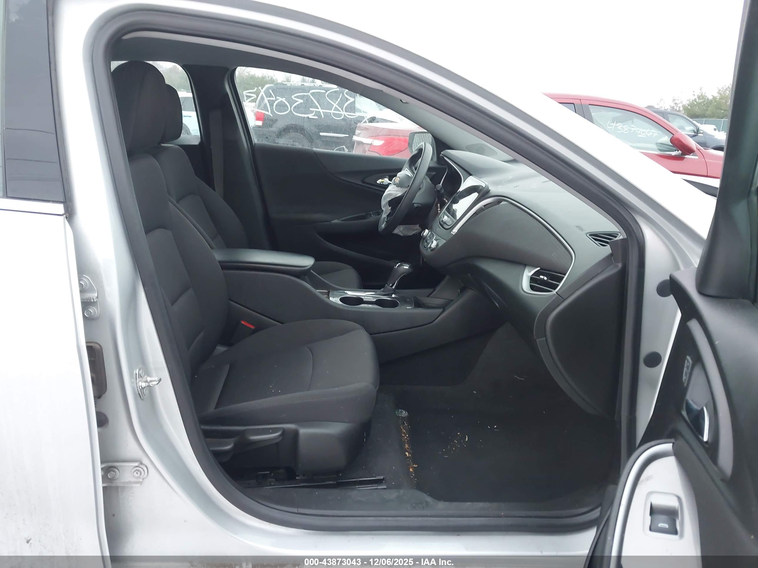 CHEVROLET MALIBU image 5