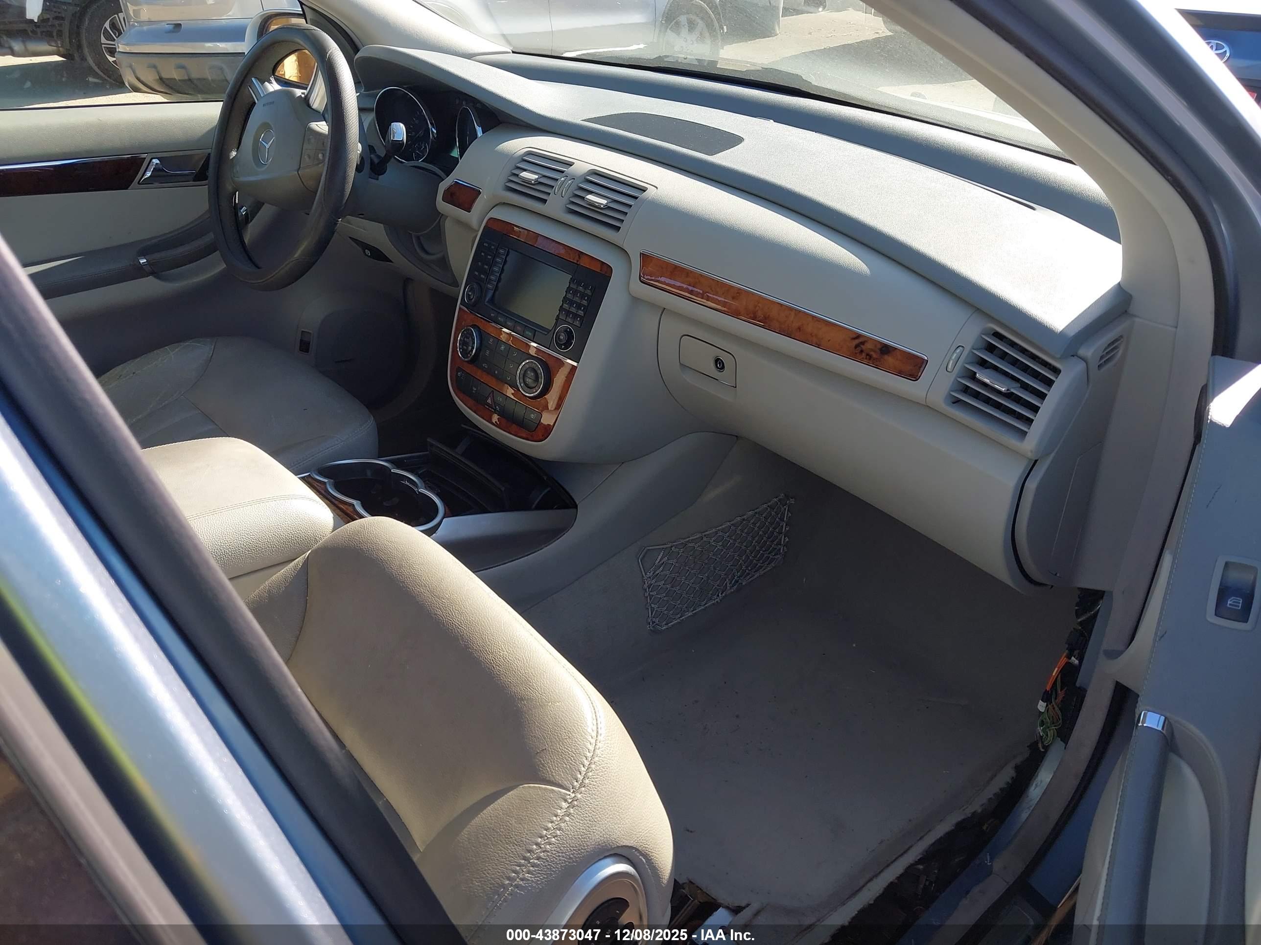 MERCEDES-BENZ R image 5