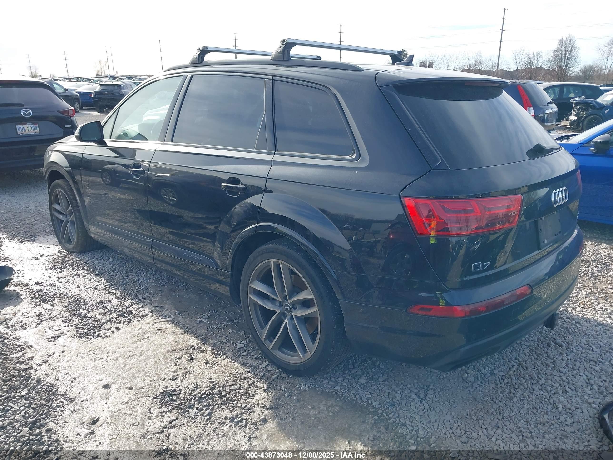 AUDI Q7 image 3