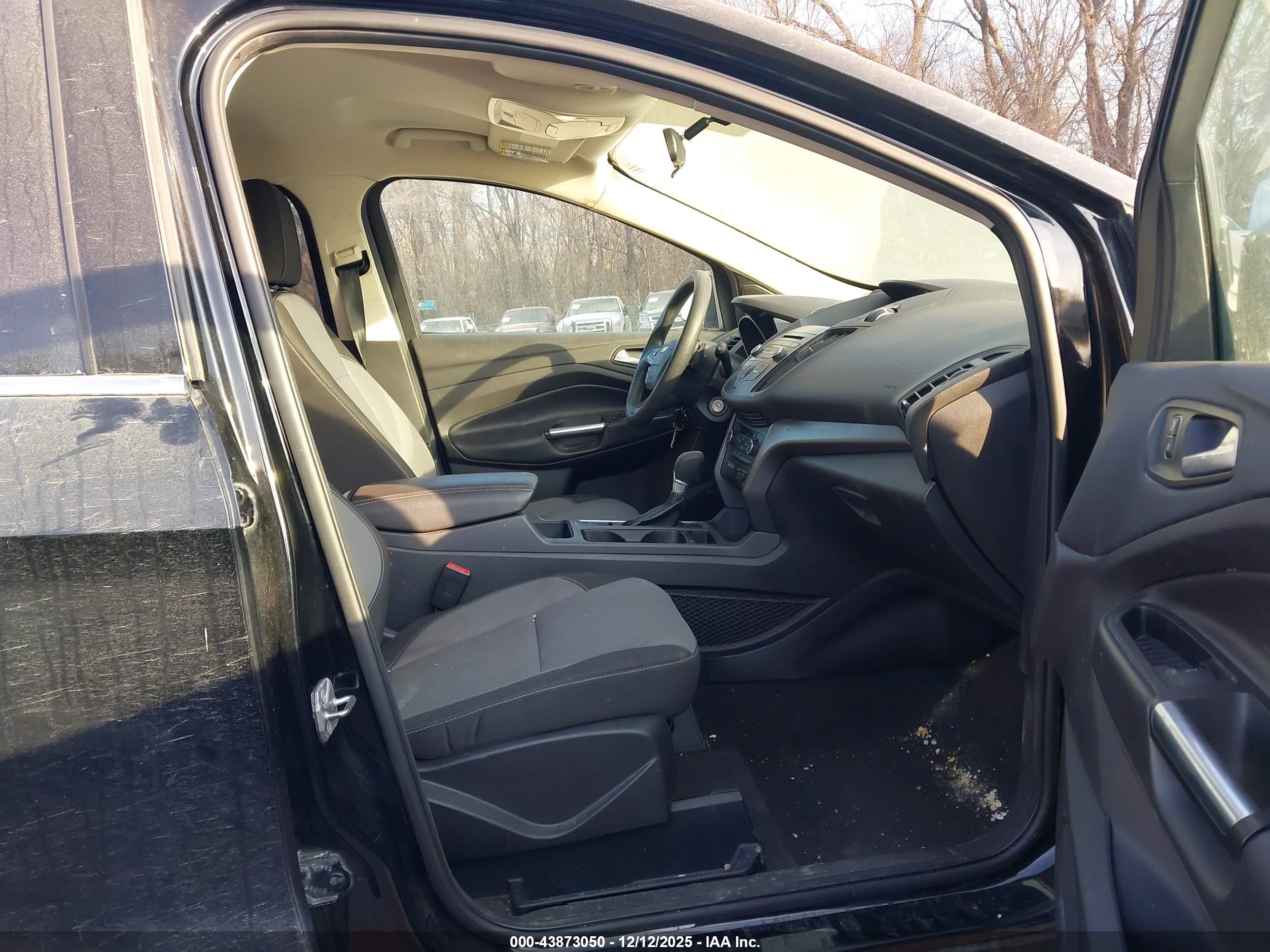 FORD ESCAPE image 5