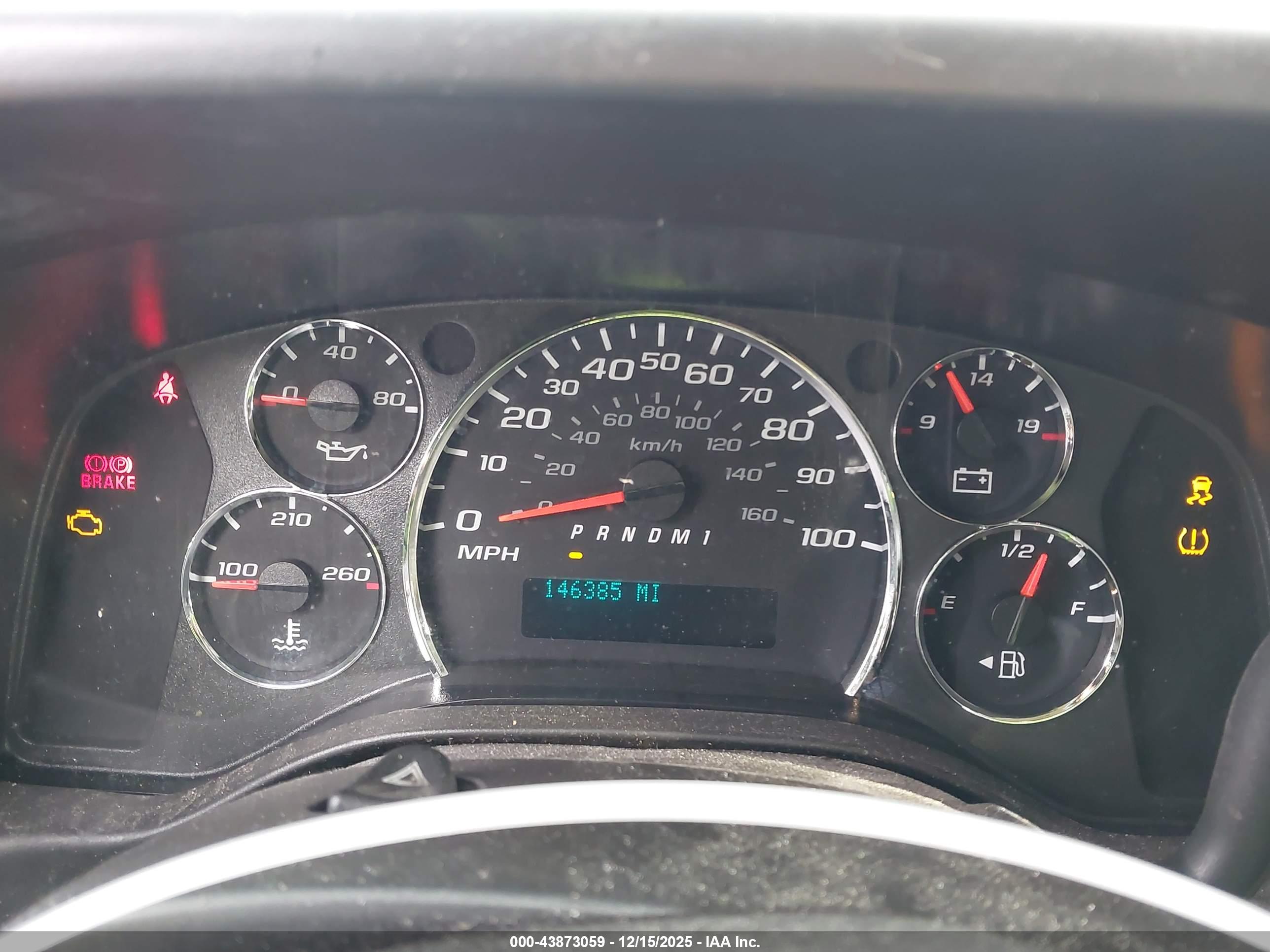 CHEVROLET EXPRESS image 7