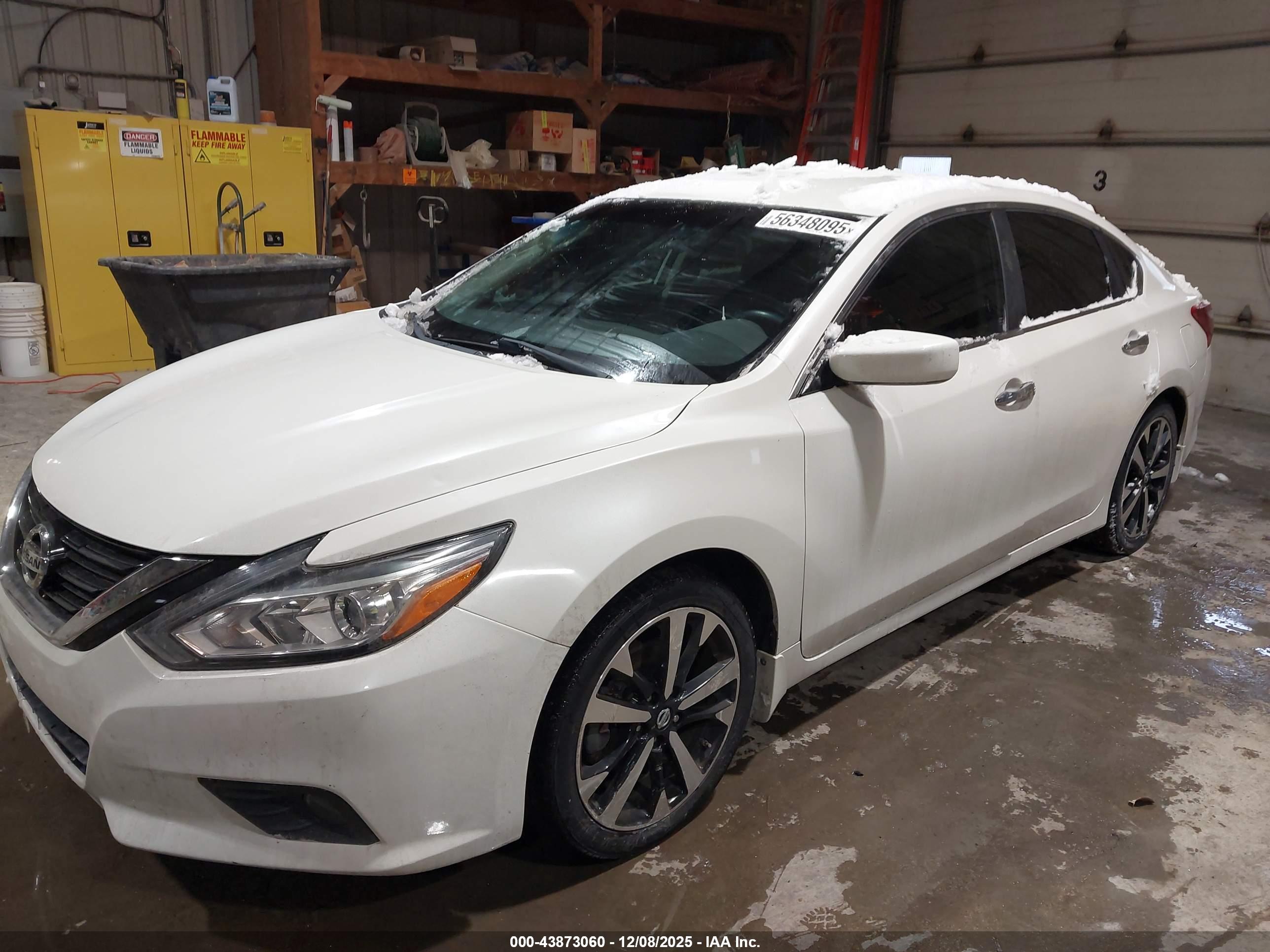 NISSAN ALTIMA image 2