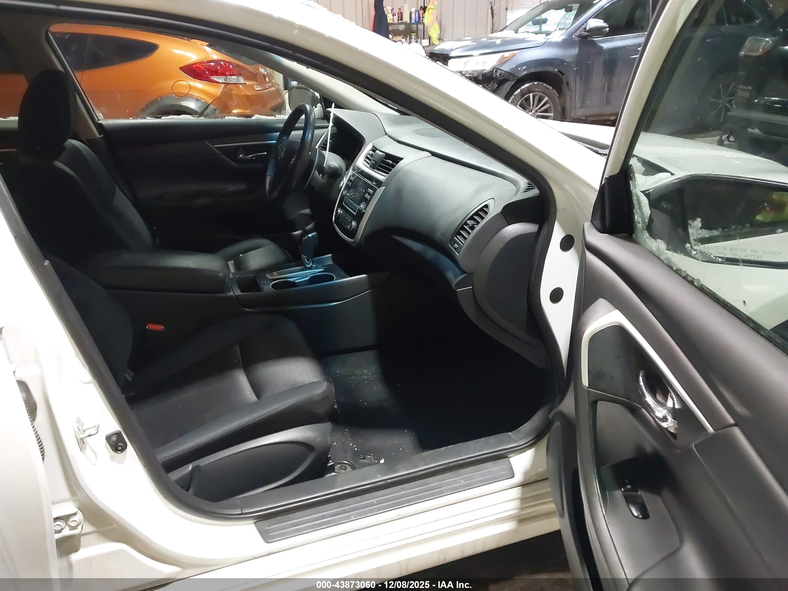 NISSAN ALTIMA image 5