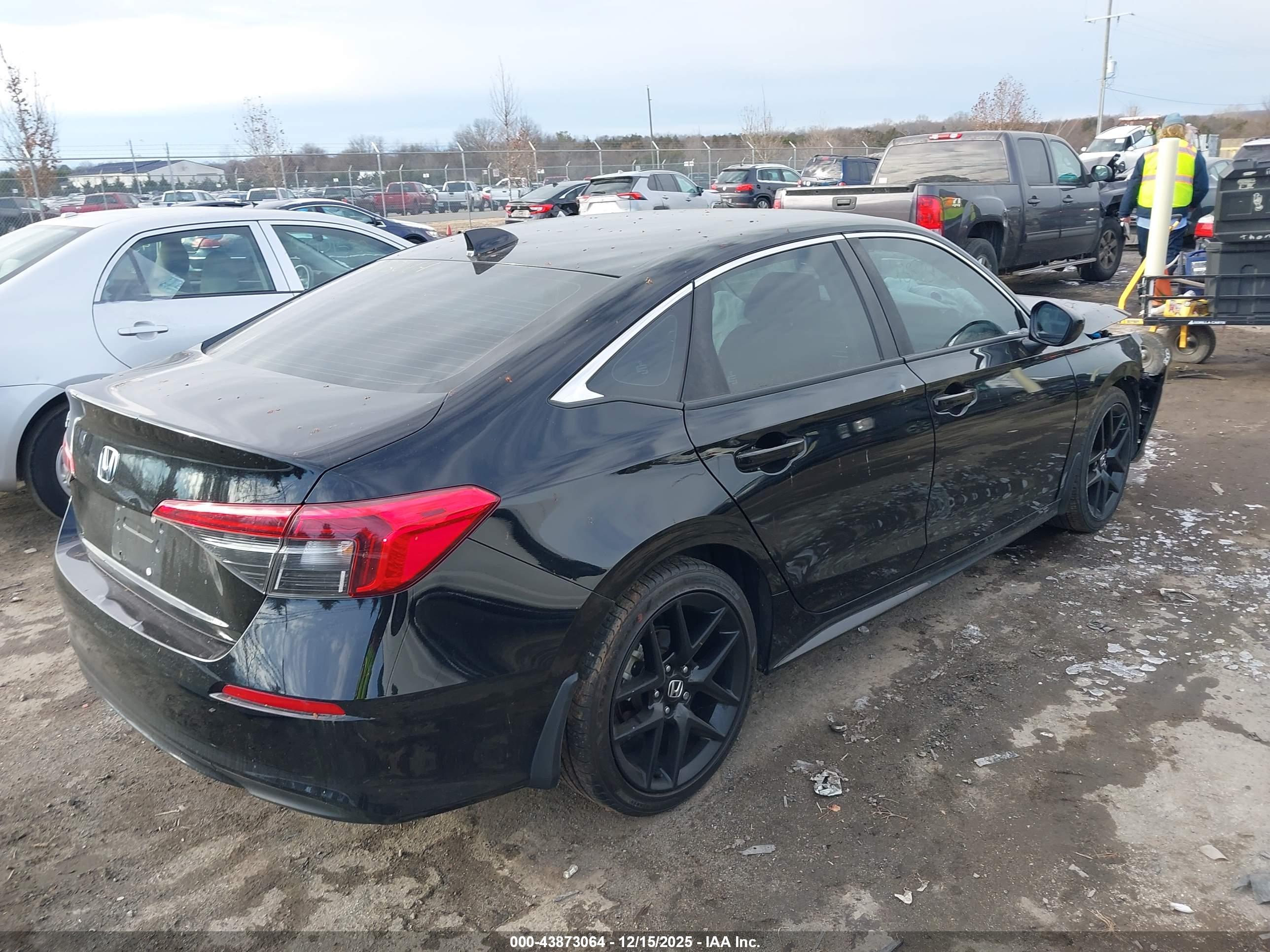 HONDA CIVIC image 4