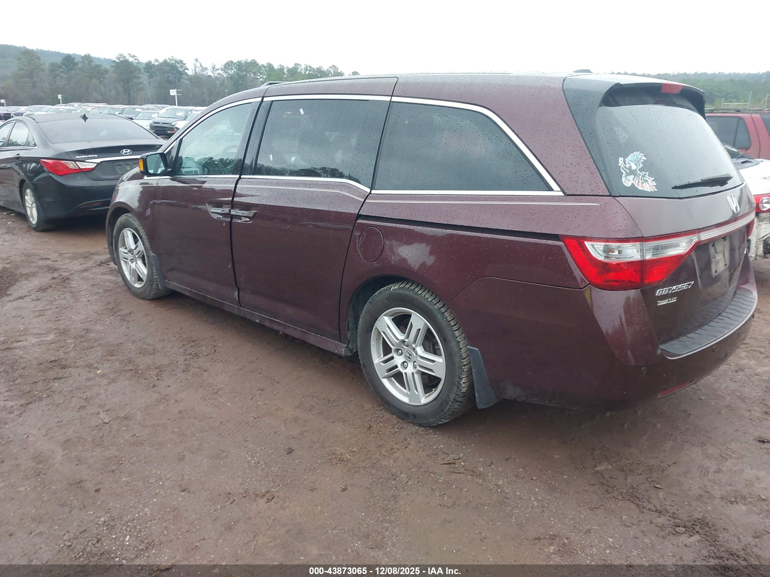 HONDA ODYSSEY image 3