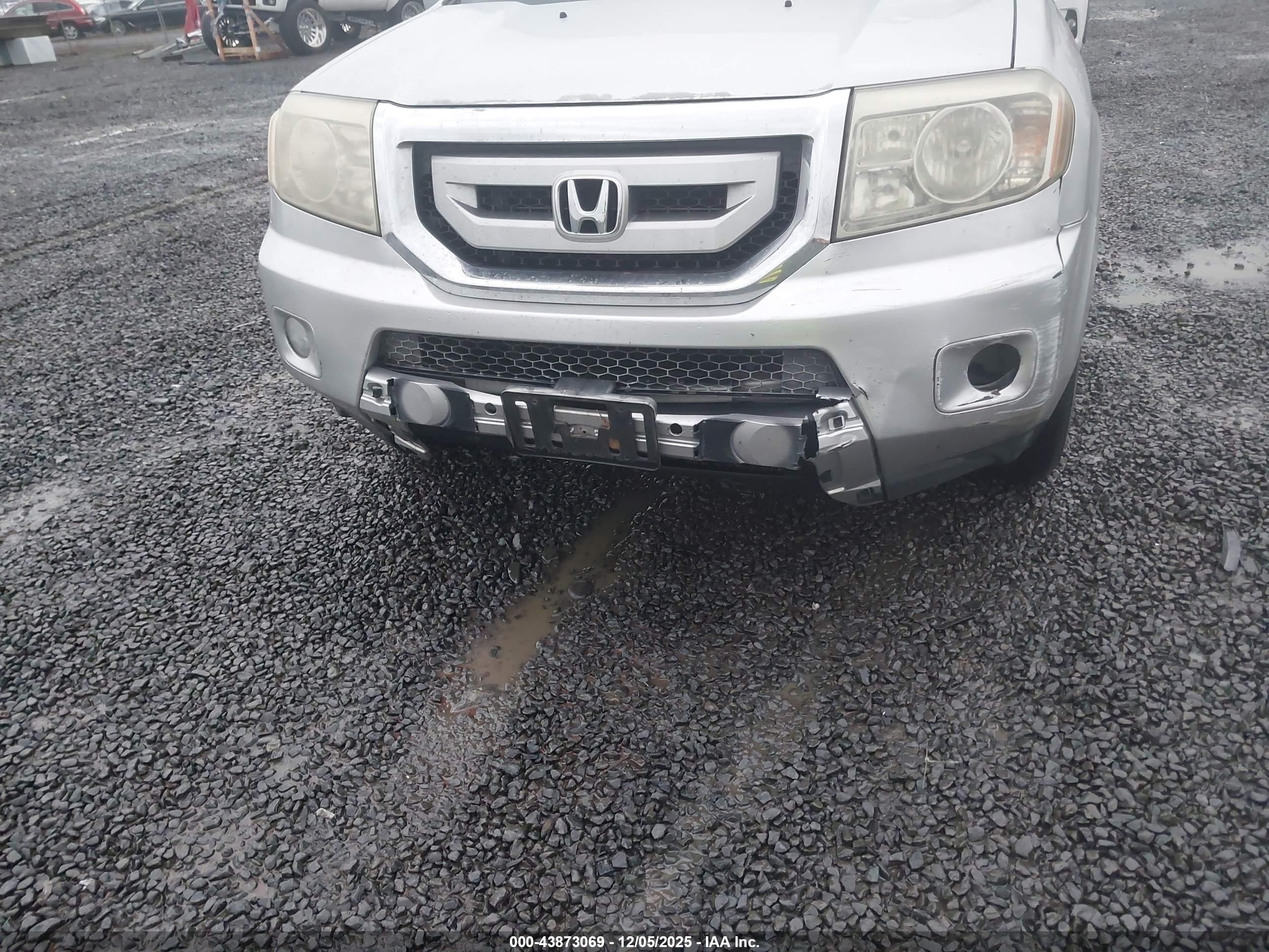 HONDA PILOT image 6